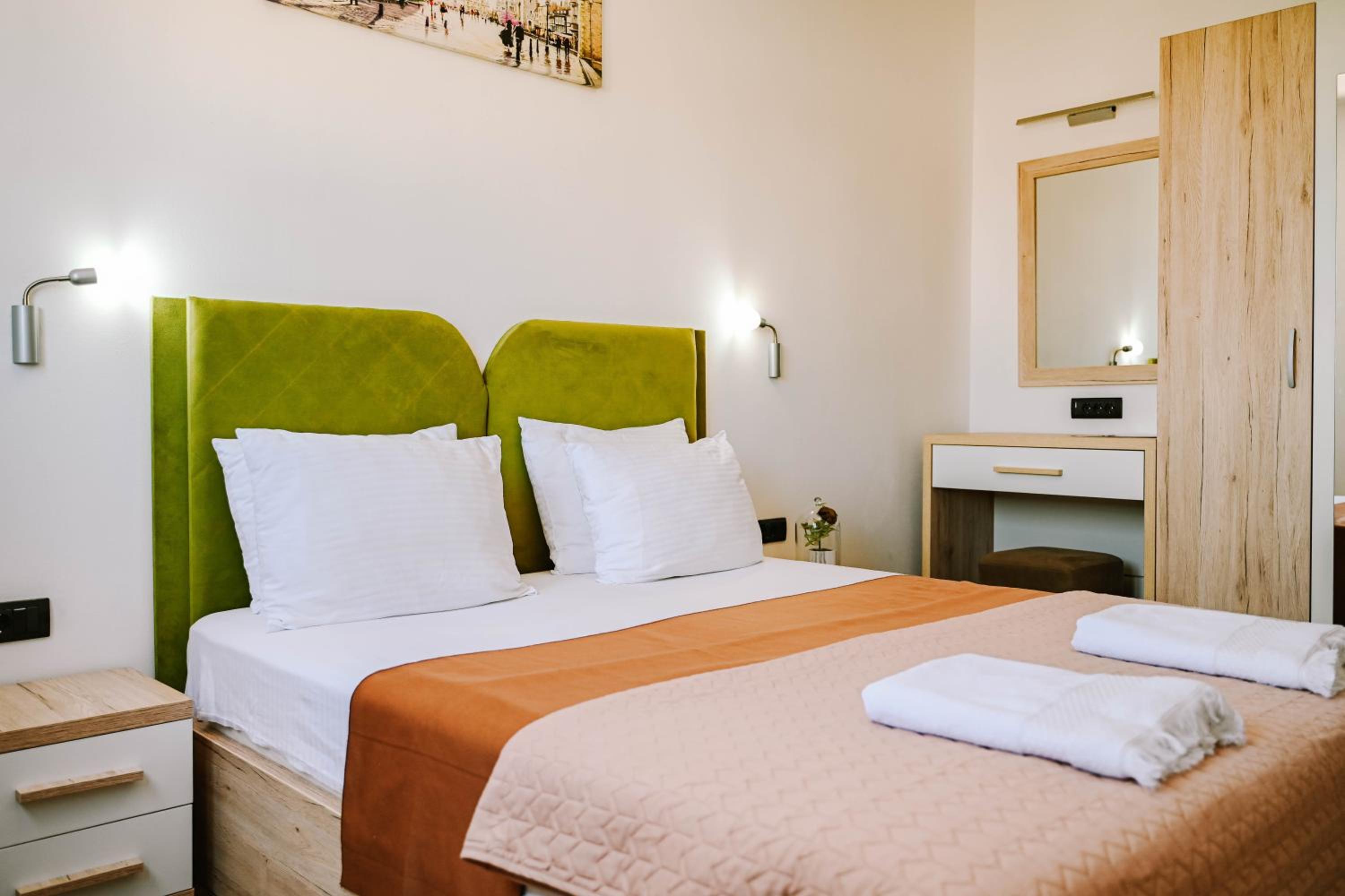 Deluxe Apartment