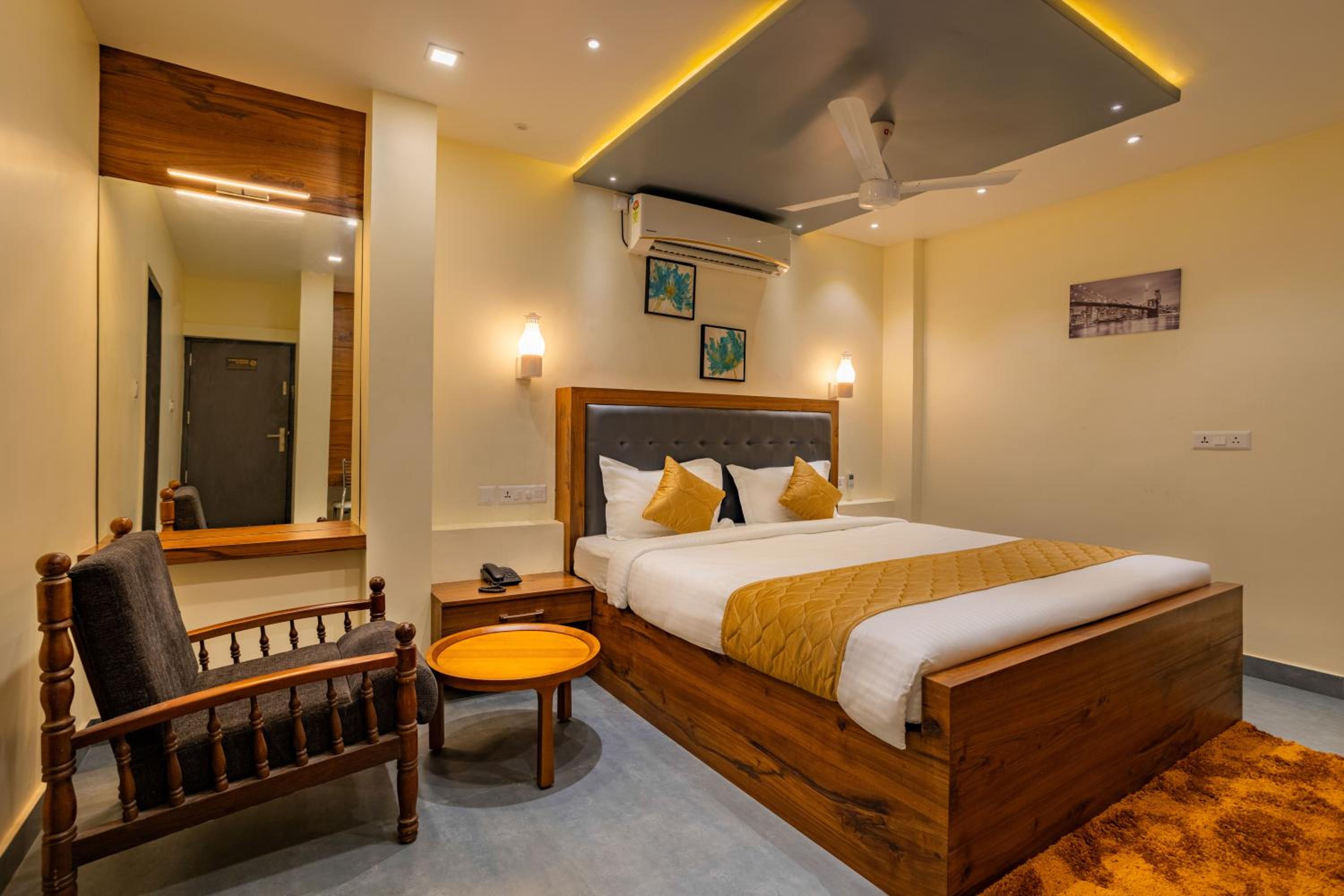 Superior King Room - Photo 1