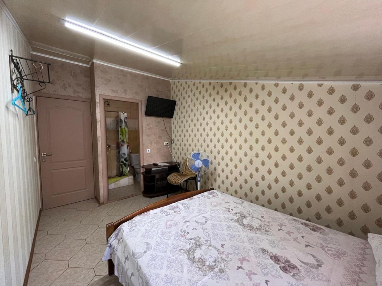 Double Room with Private Bathroom photo 3