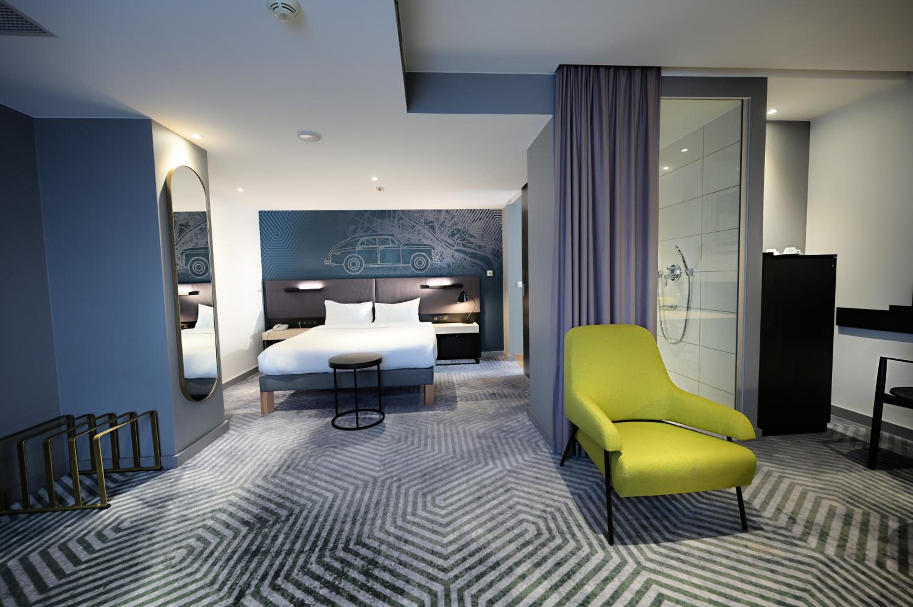 Privilege Queen Room - Photo 7