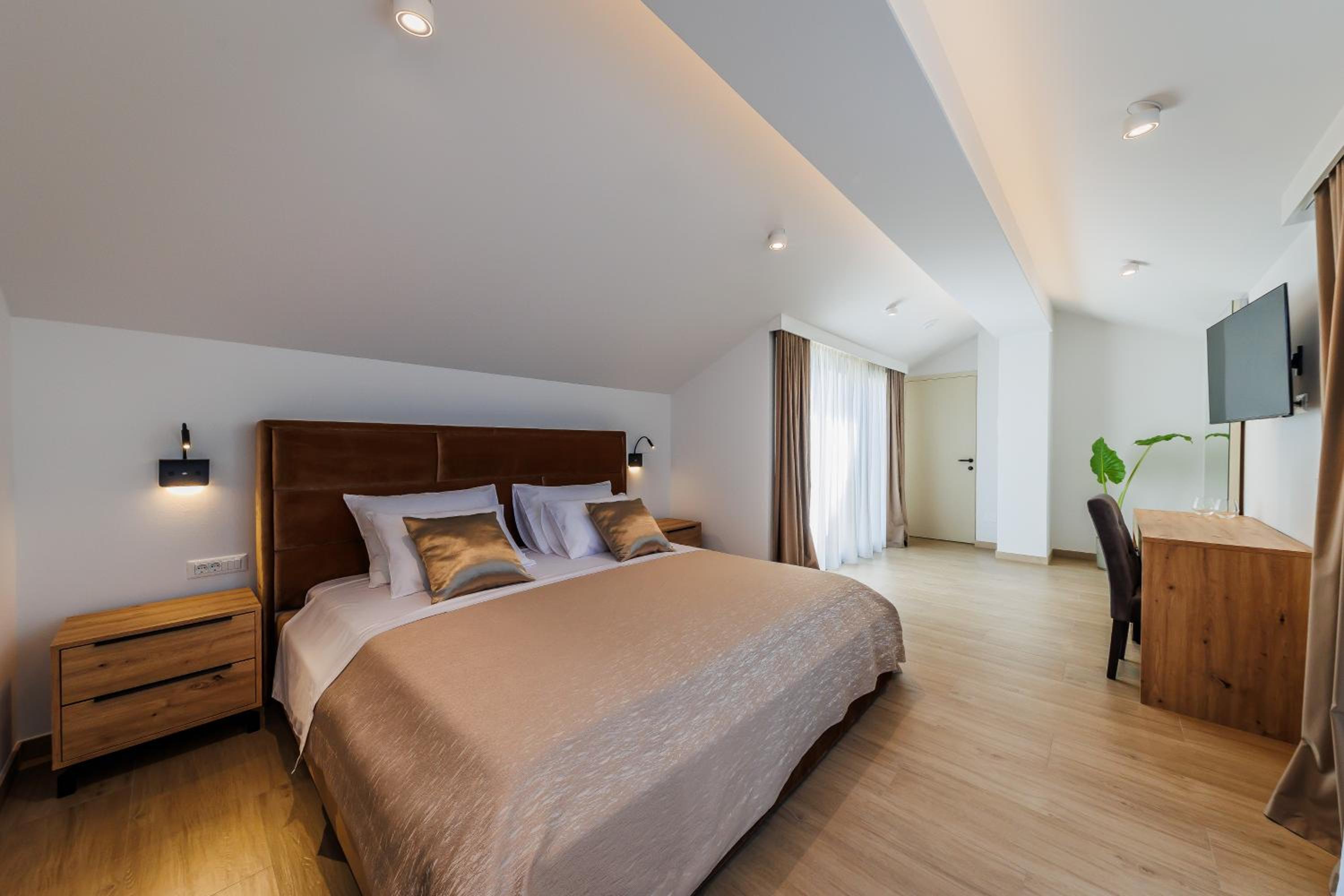Villa photo 3