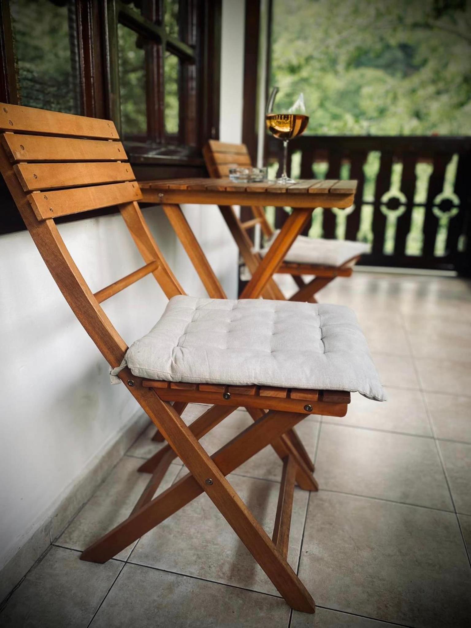 Deluxe Double Room with Balcony - Photo 9