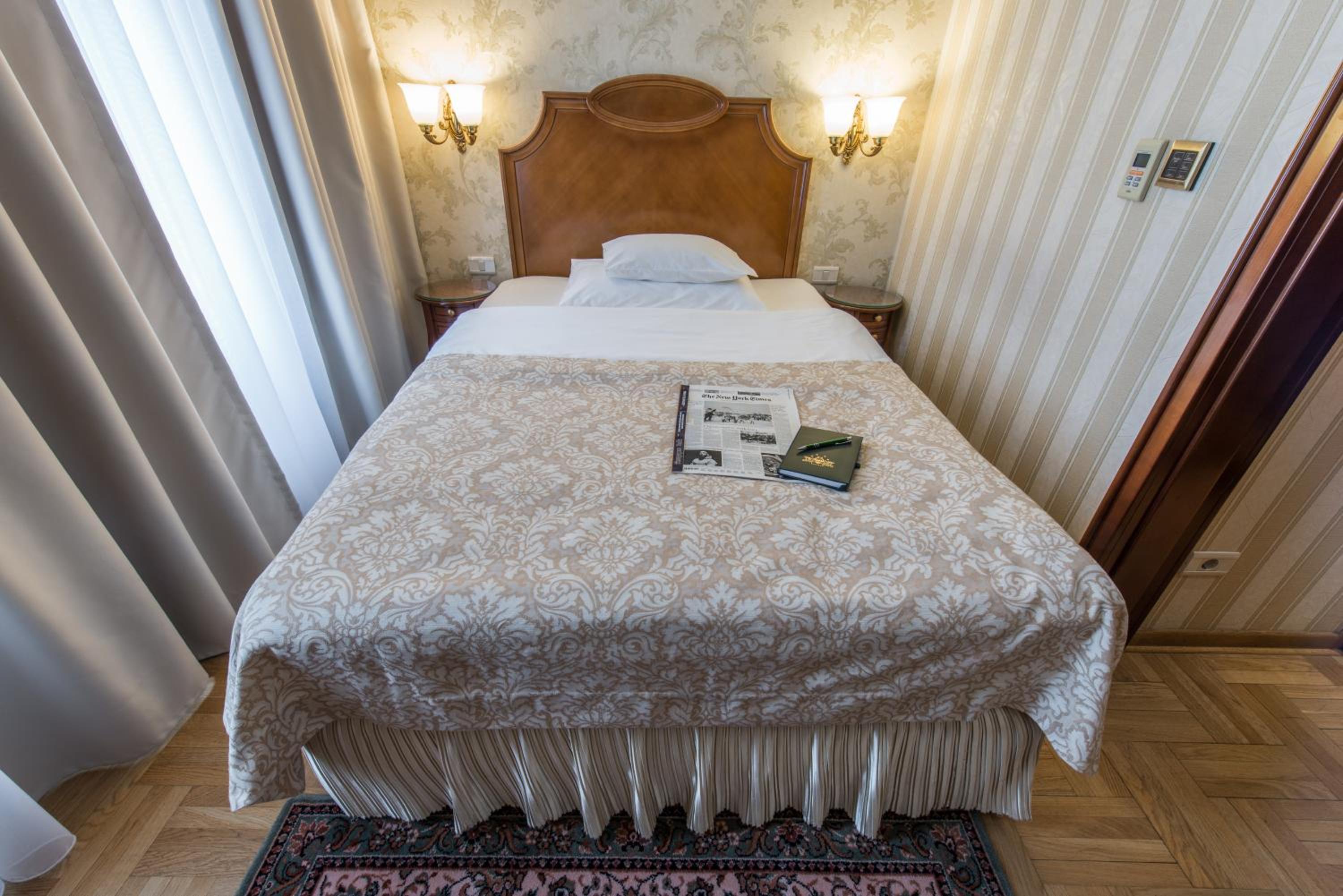 Classic Single Room 