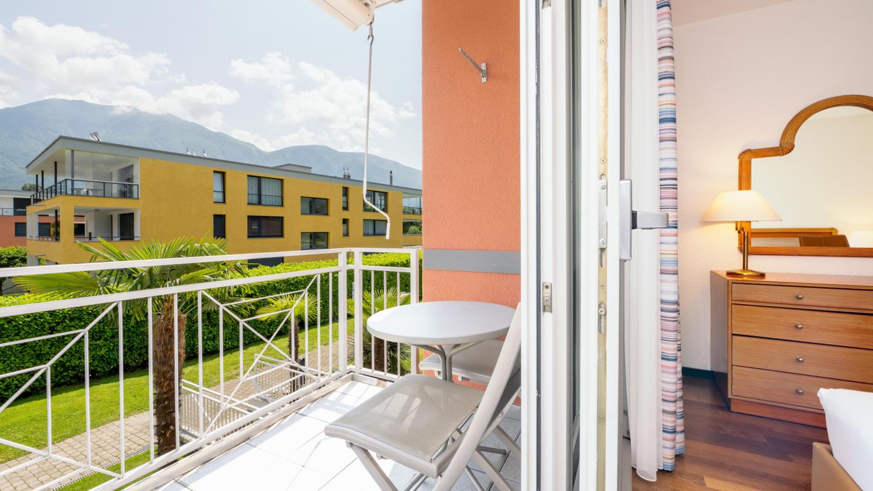 Two-Bedroom Comfort Apartment - Photo 7