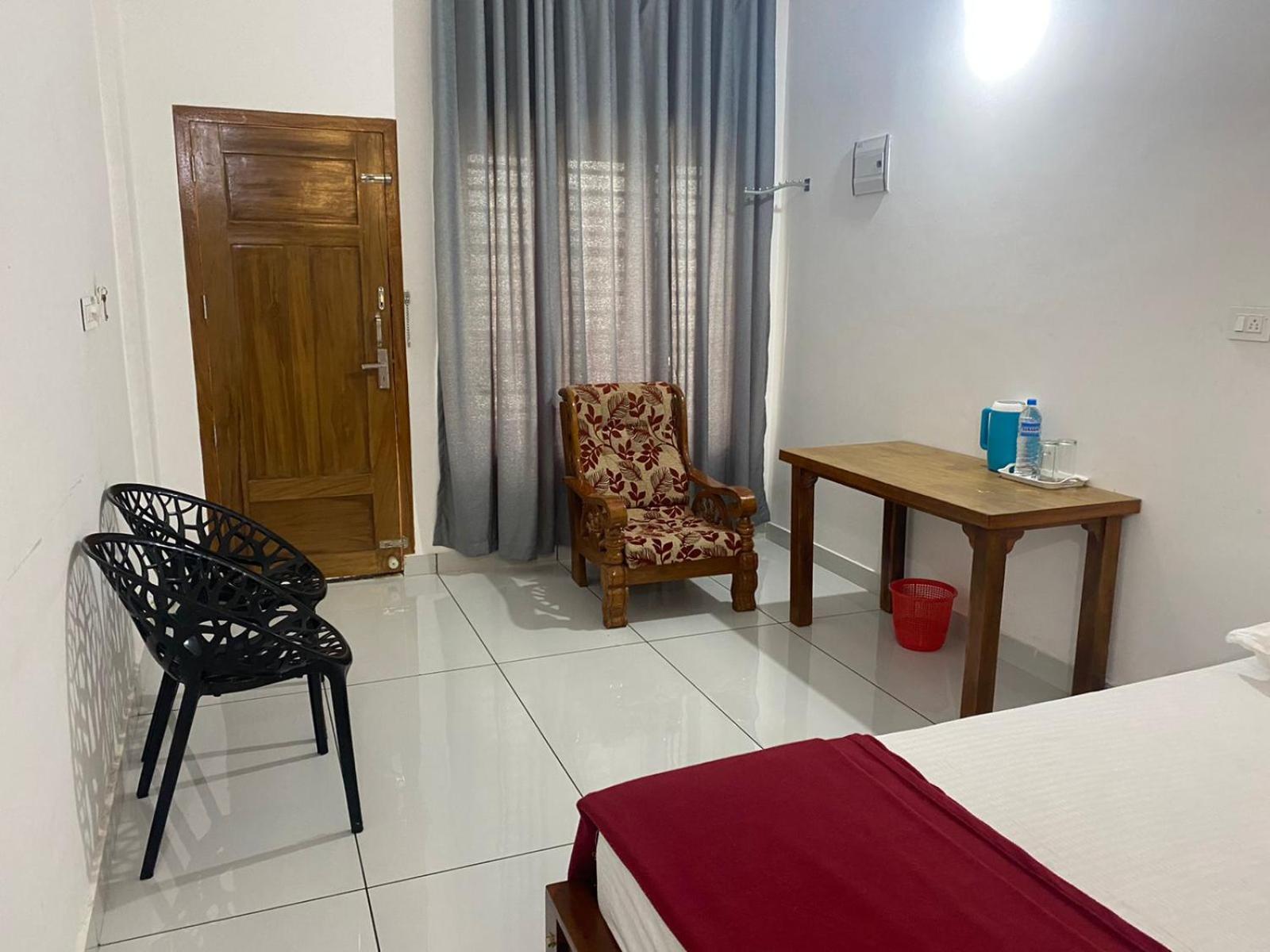 Large Twin Room photo 3