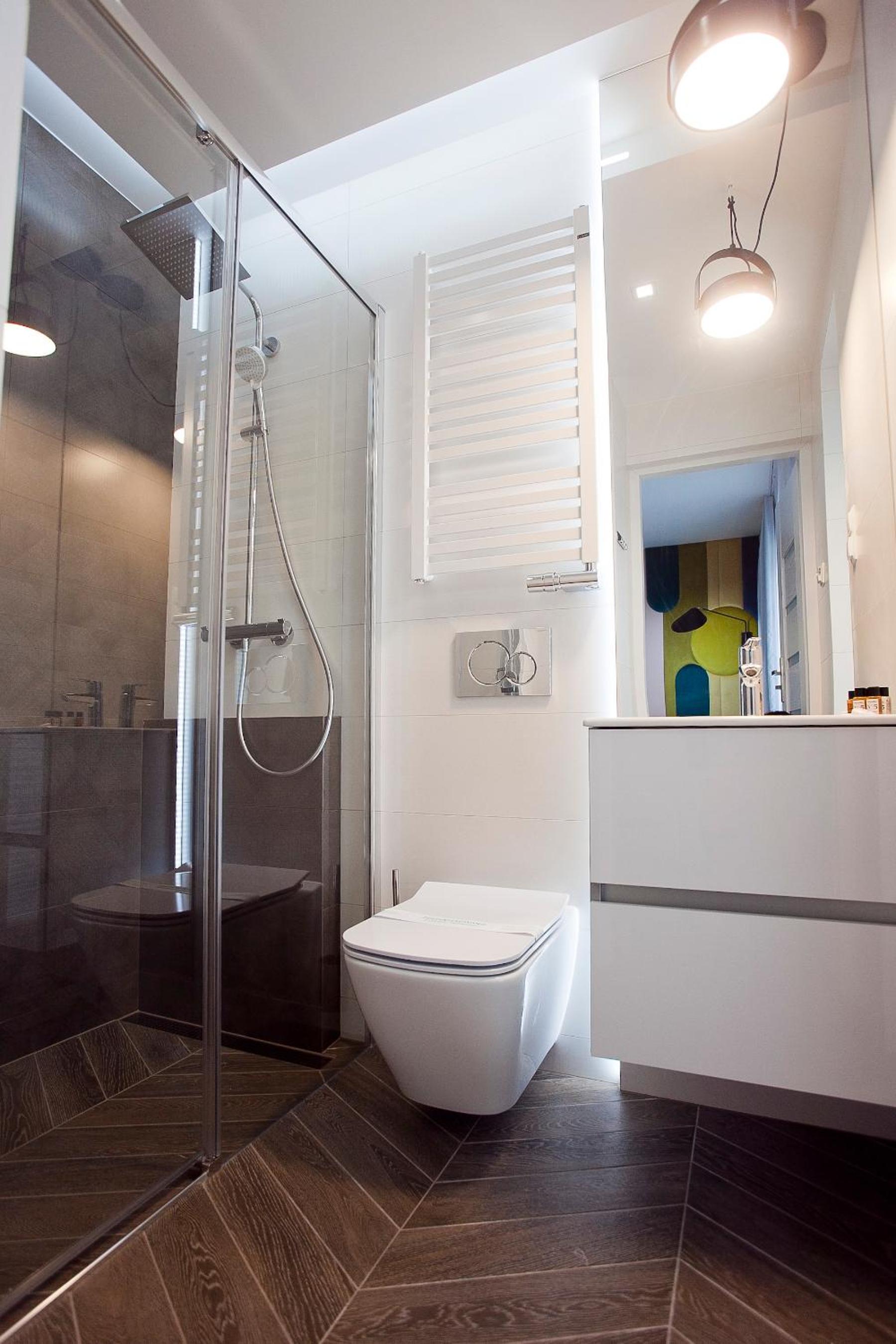 Suite - Photo 6
