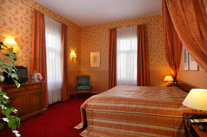 Suite - Photo 7