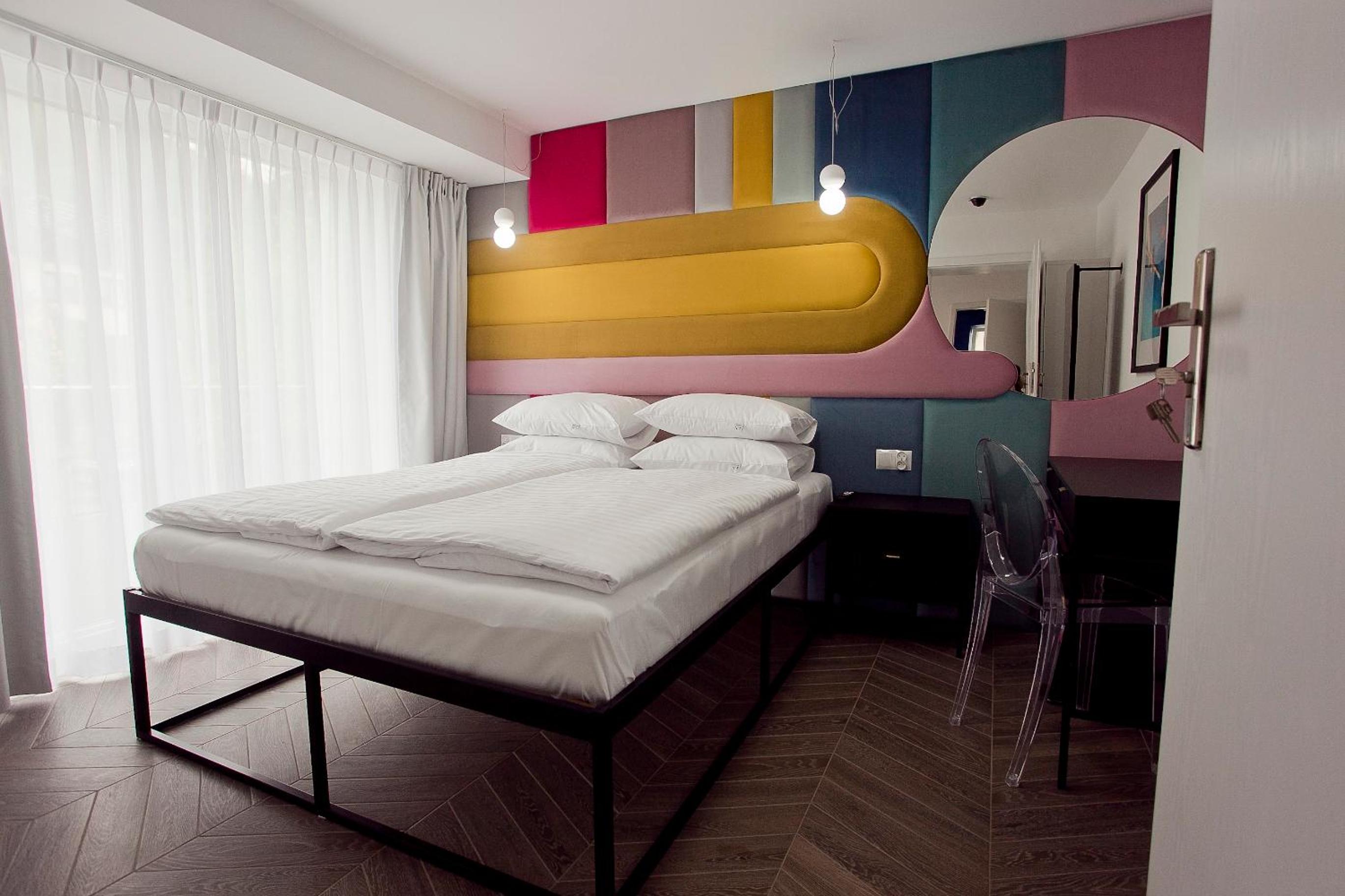 Suite - Photo 5