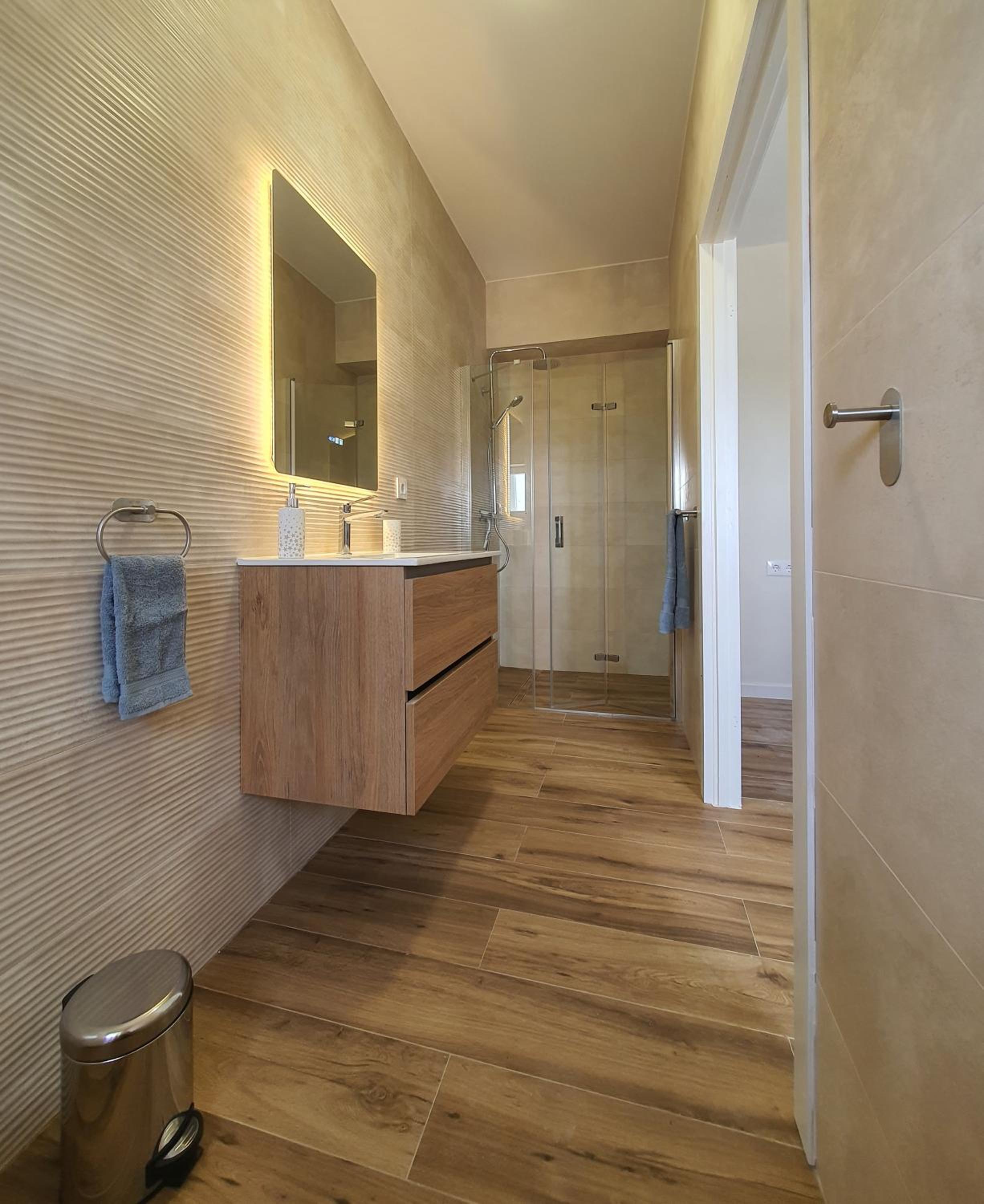 Quadruple Room with Mountain View photo 2