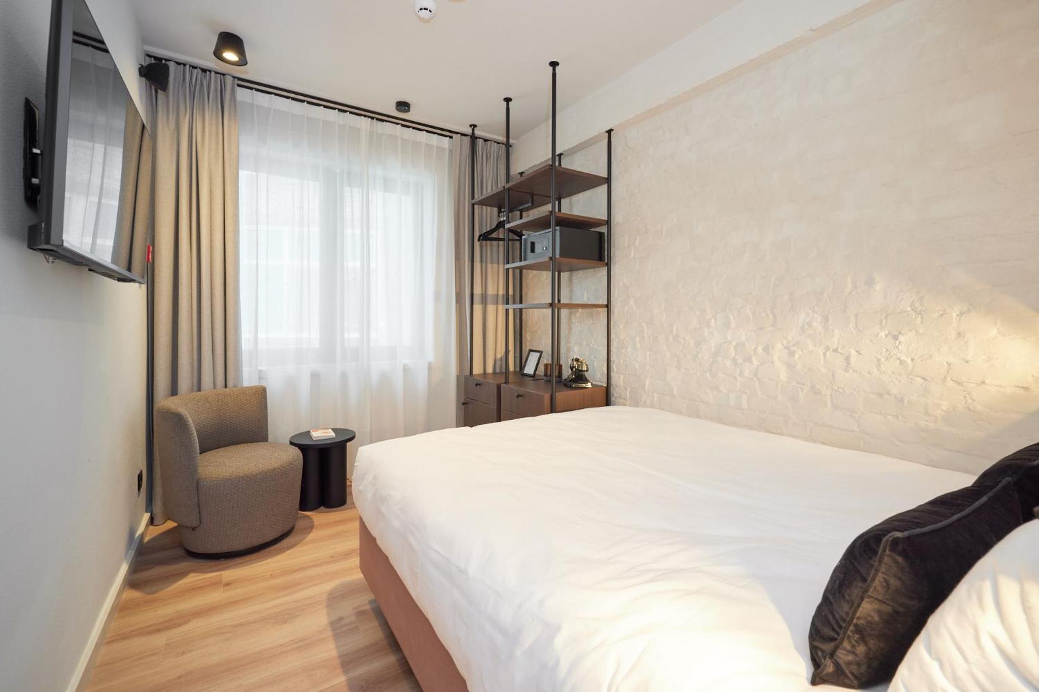 Single Room photo 2