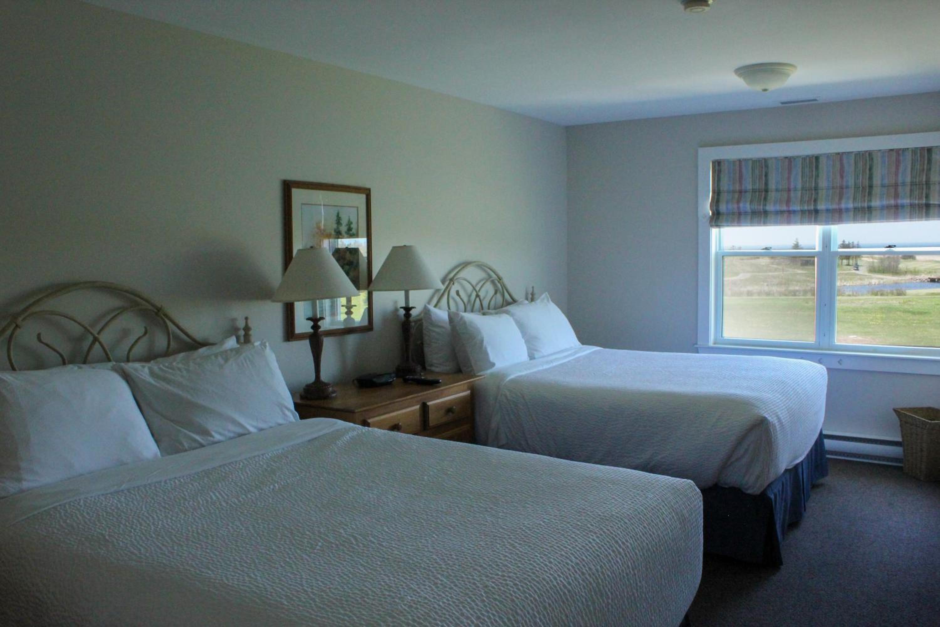 Two-Bedroom Cottage - Photo 8