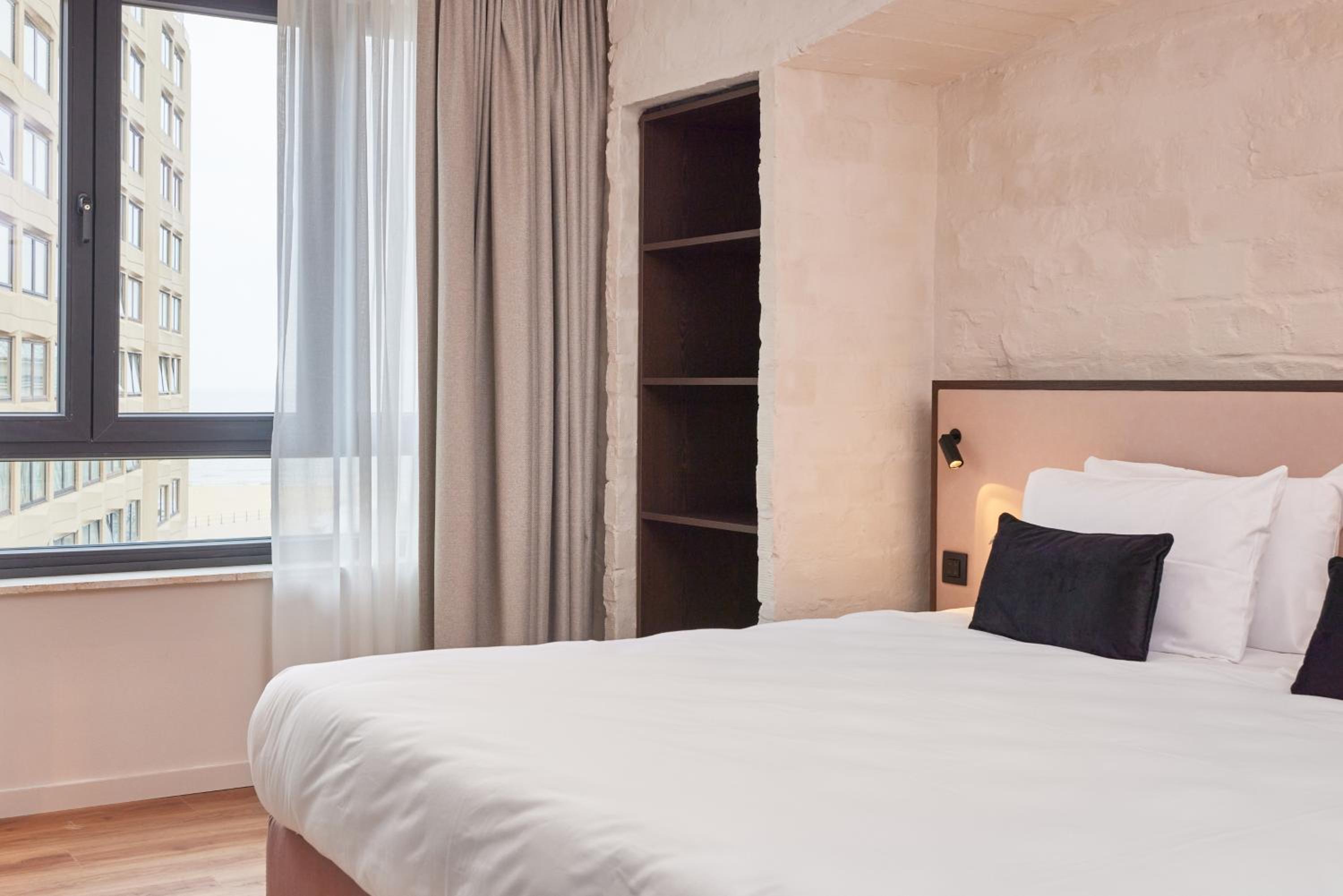 Superior Room Front