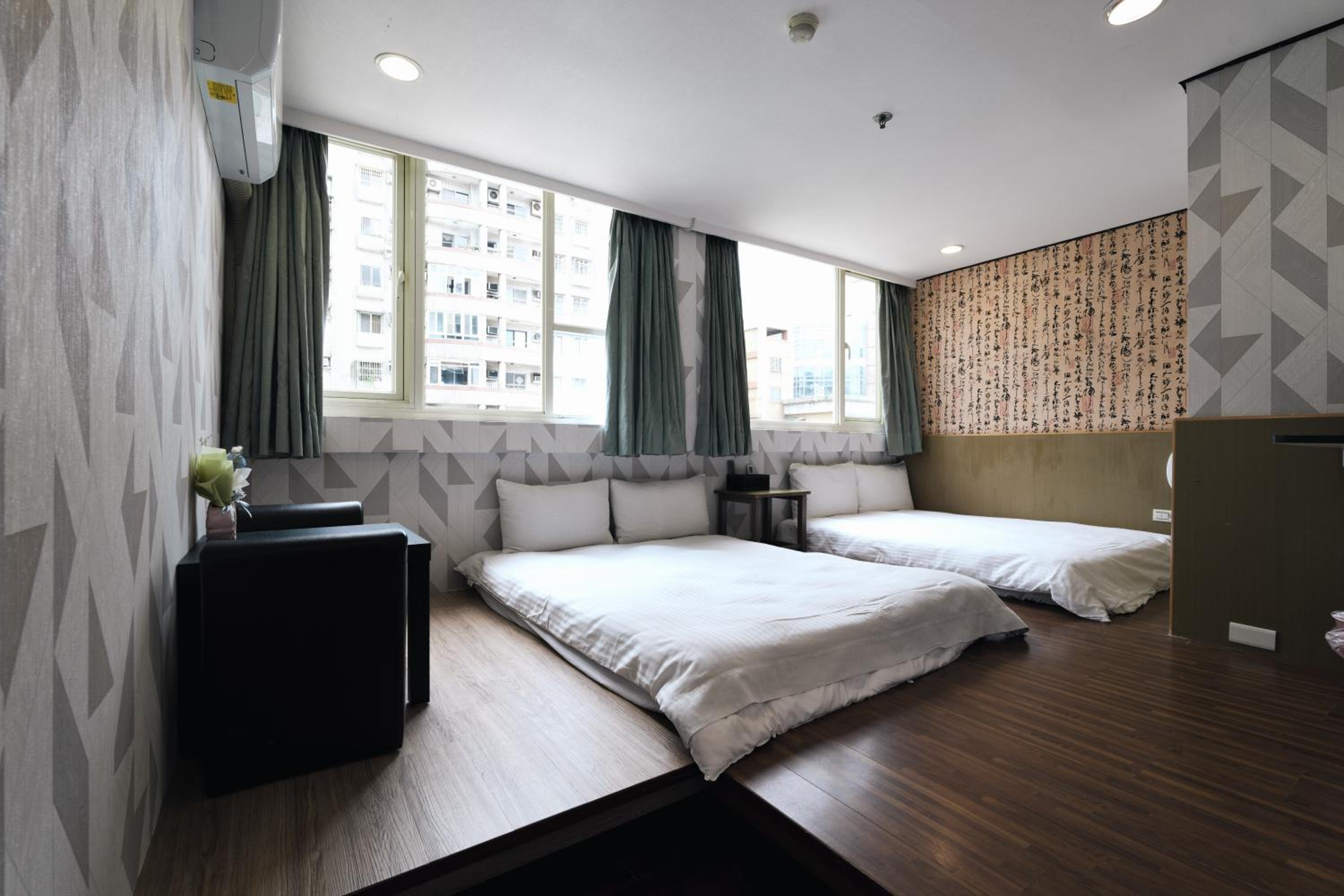 Japanese-Style Quadruple Room
