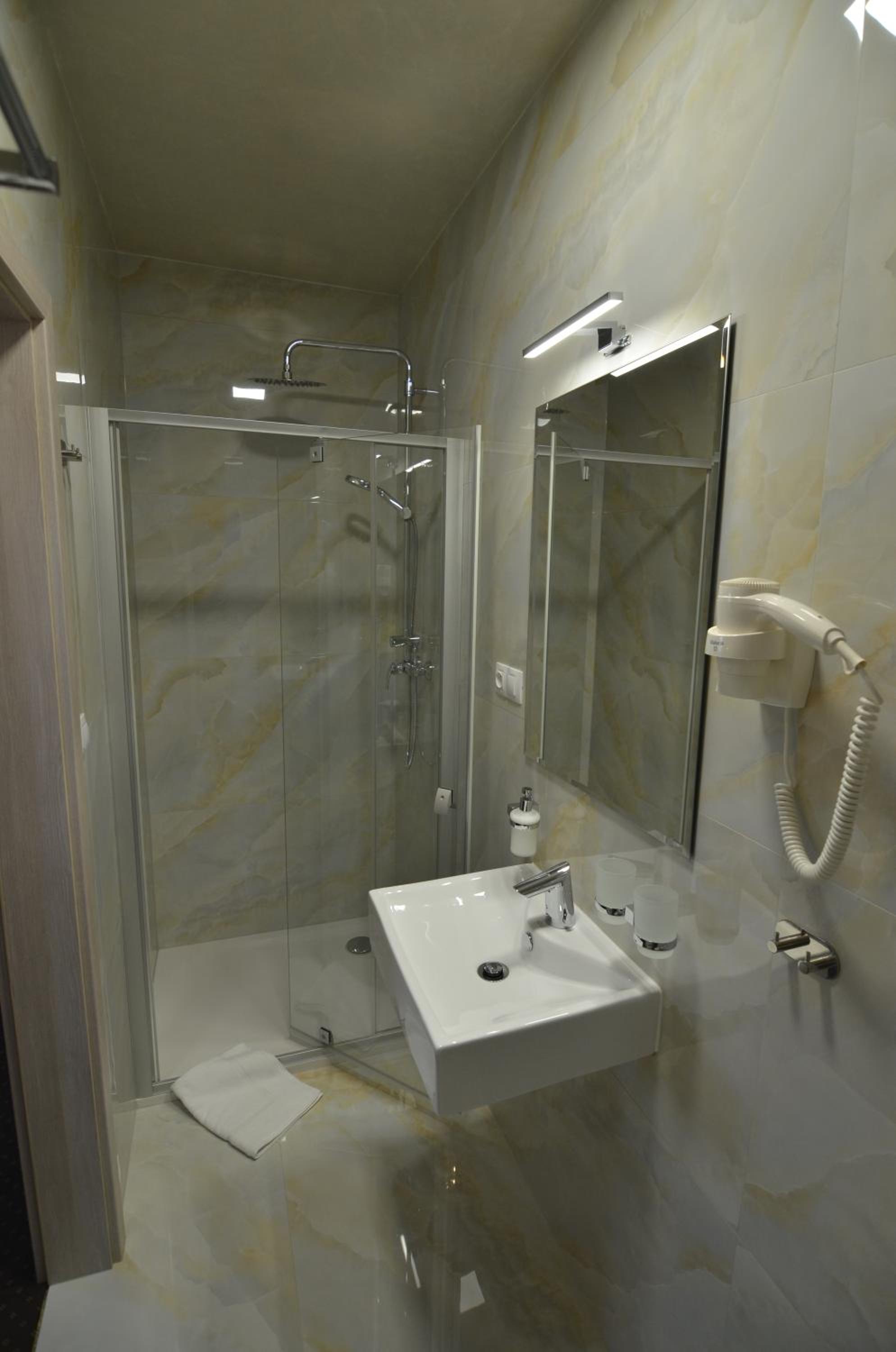 Double or Twin Room photo 1