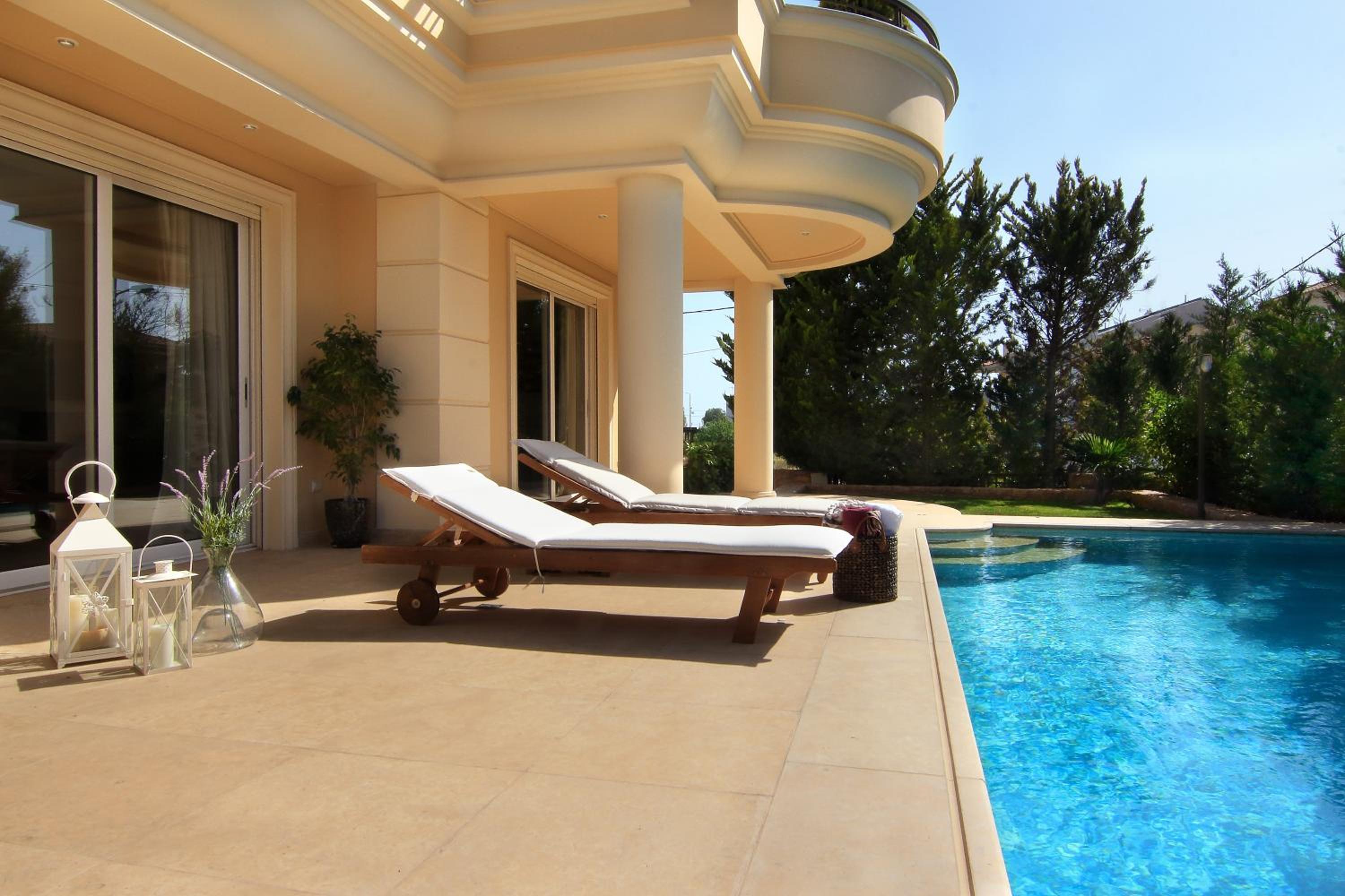 Three-Bedroom Villa photo 2
