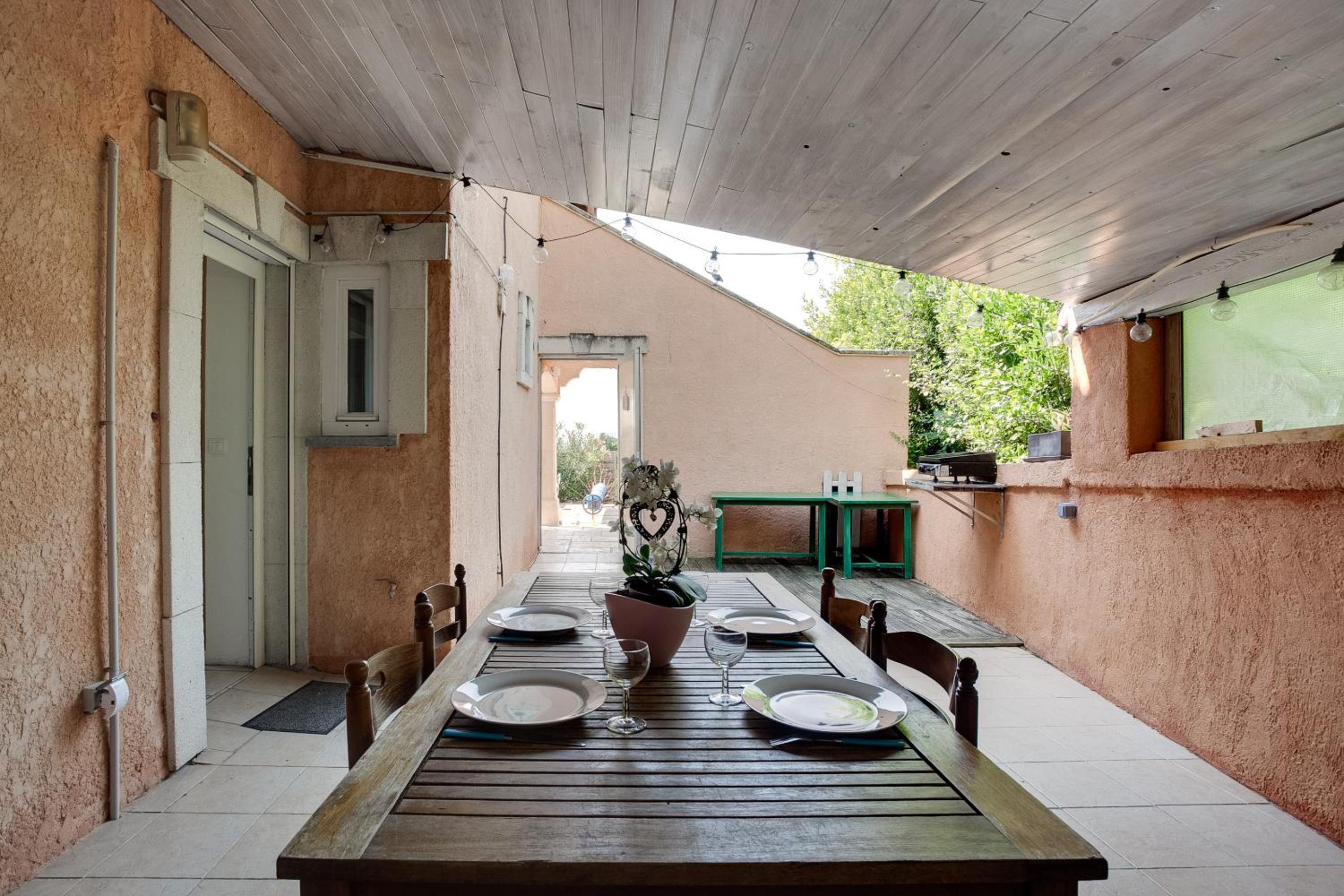Apartment with Terrace photo 2