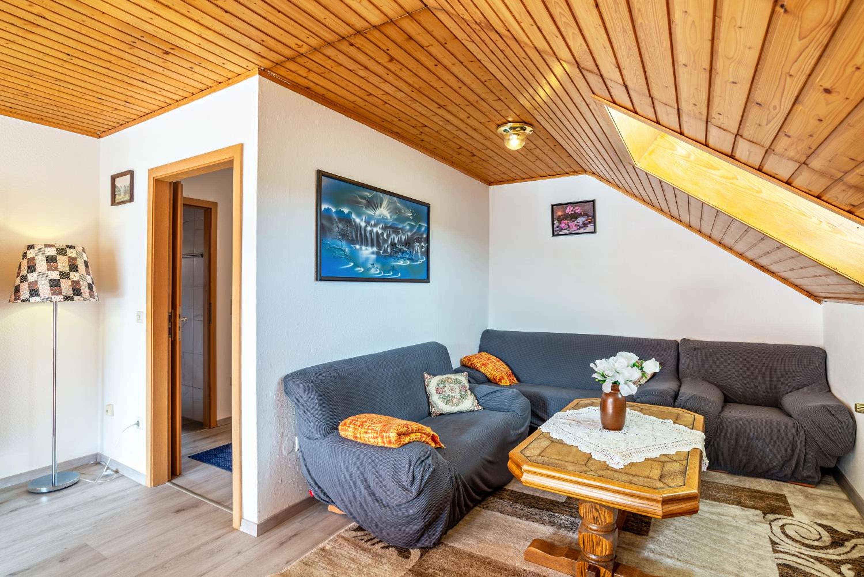 Two-Bedroom Deluxe Apartment with Garden View