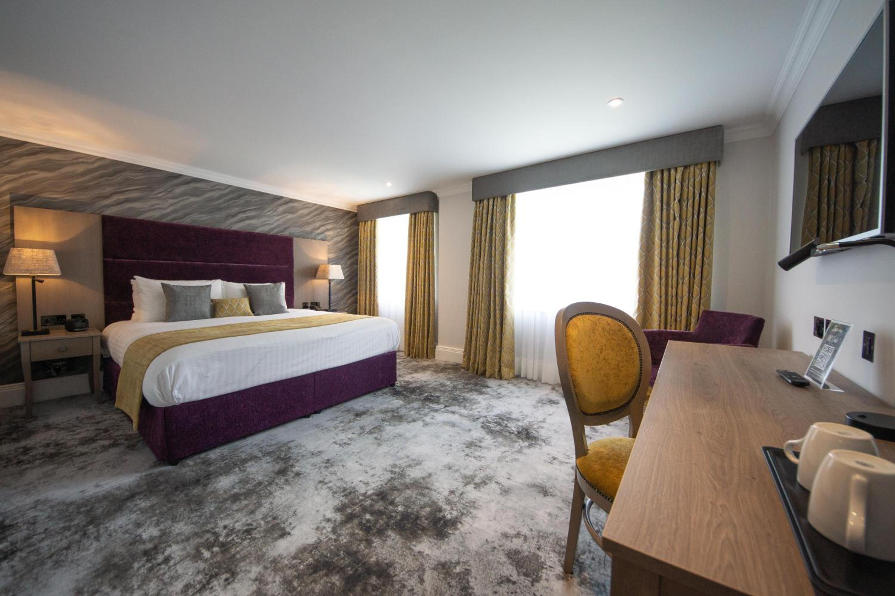 Executive King Room - Non-Smoking - Photo 1