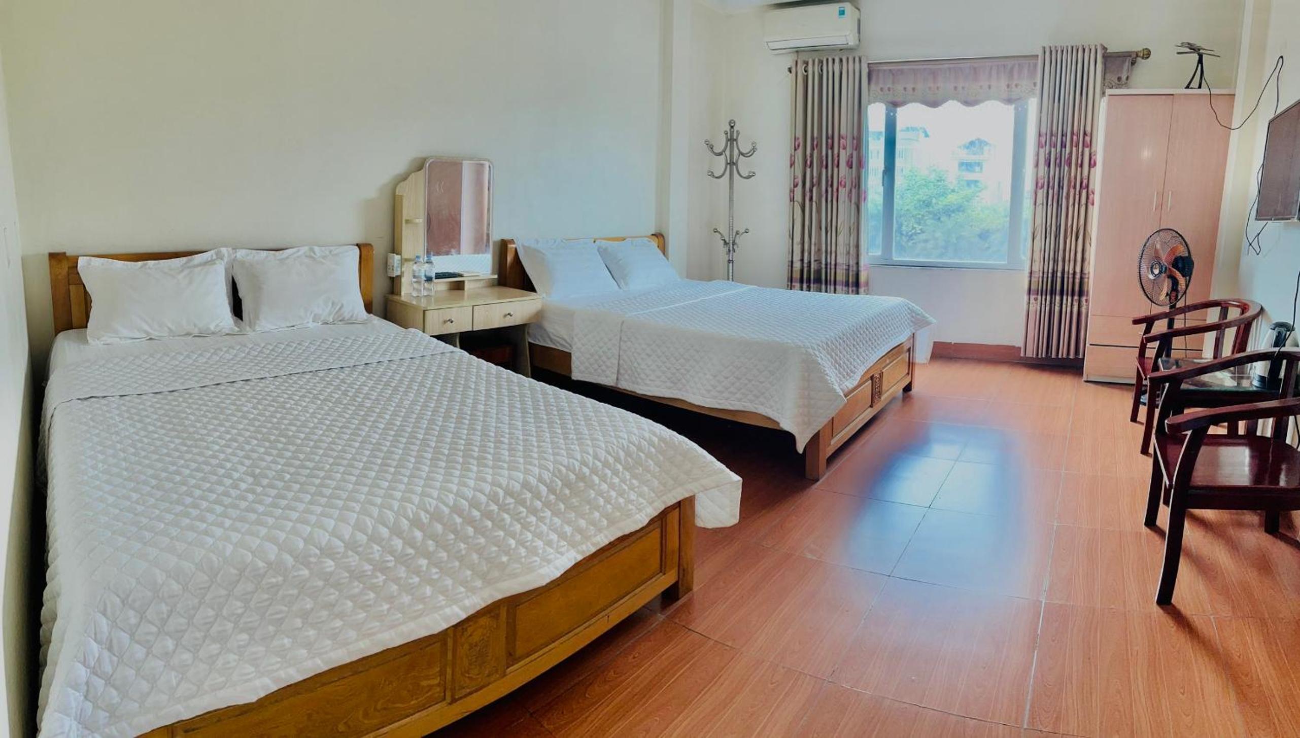 Quadruple Room - Photo 17