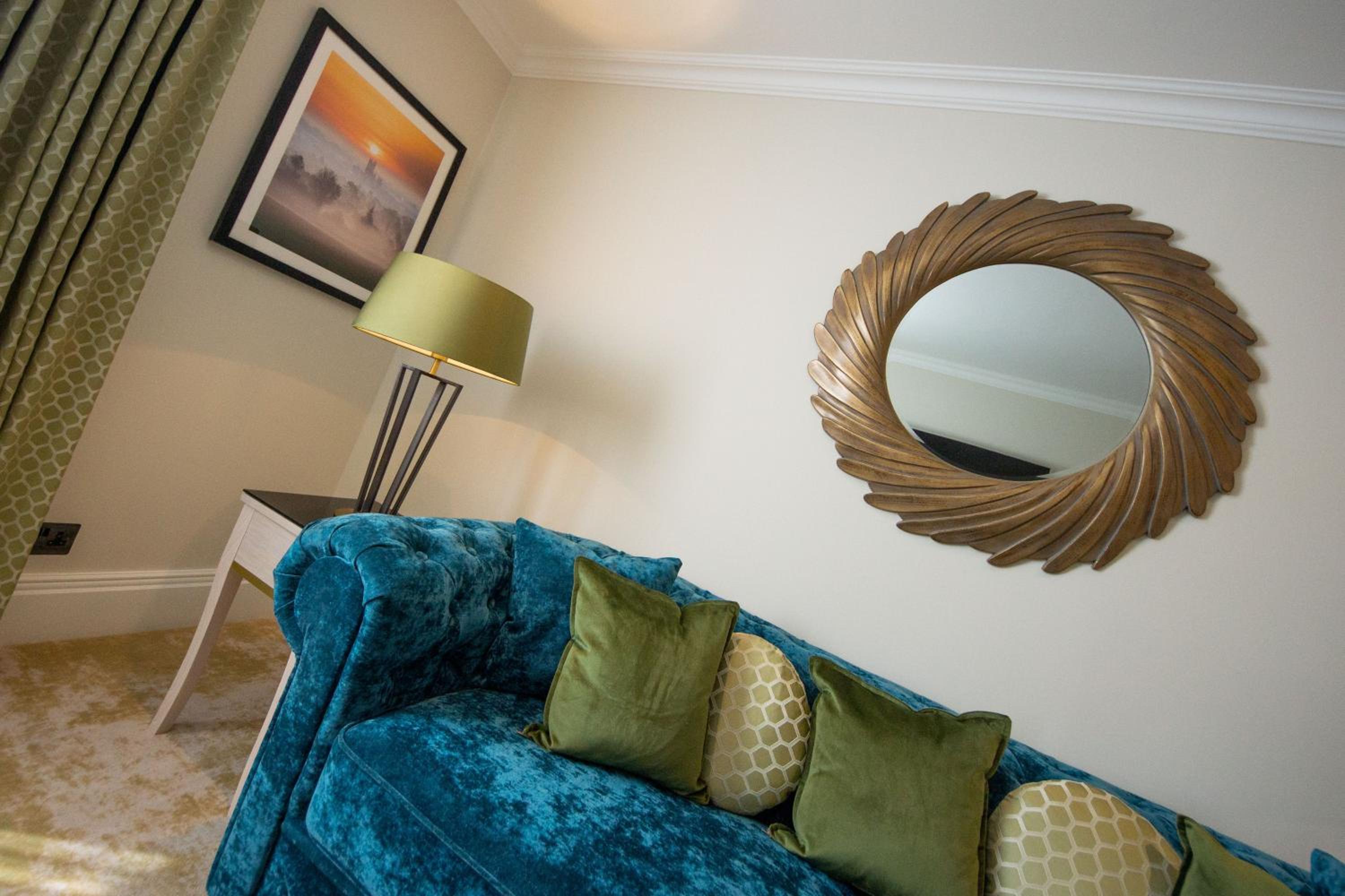 Deluxe King Suite - Photo 1