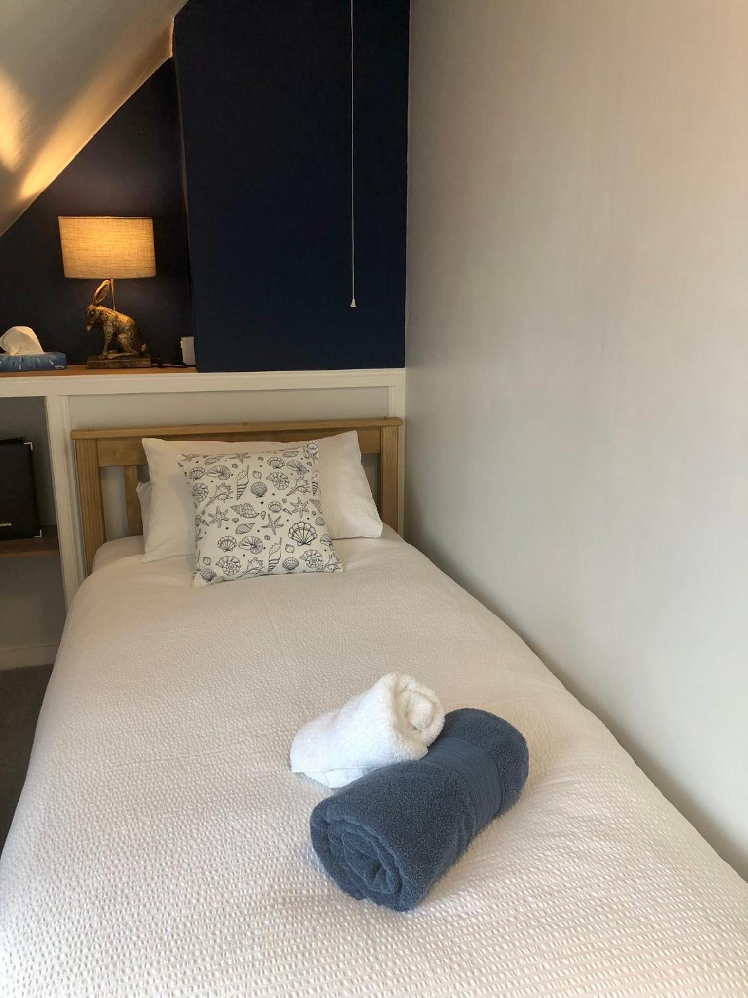 Standard Single Room with Sea View