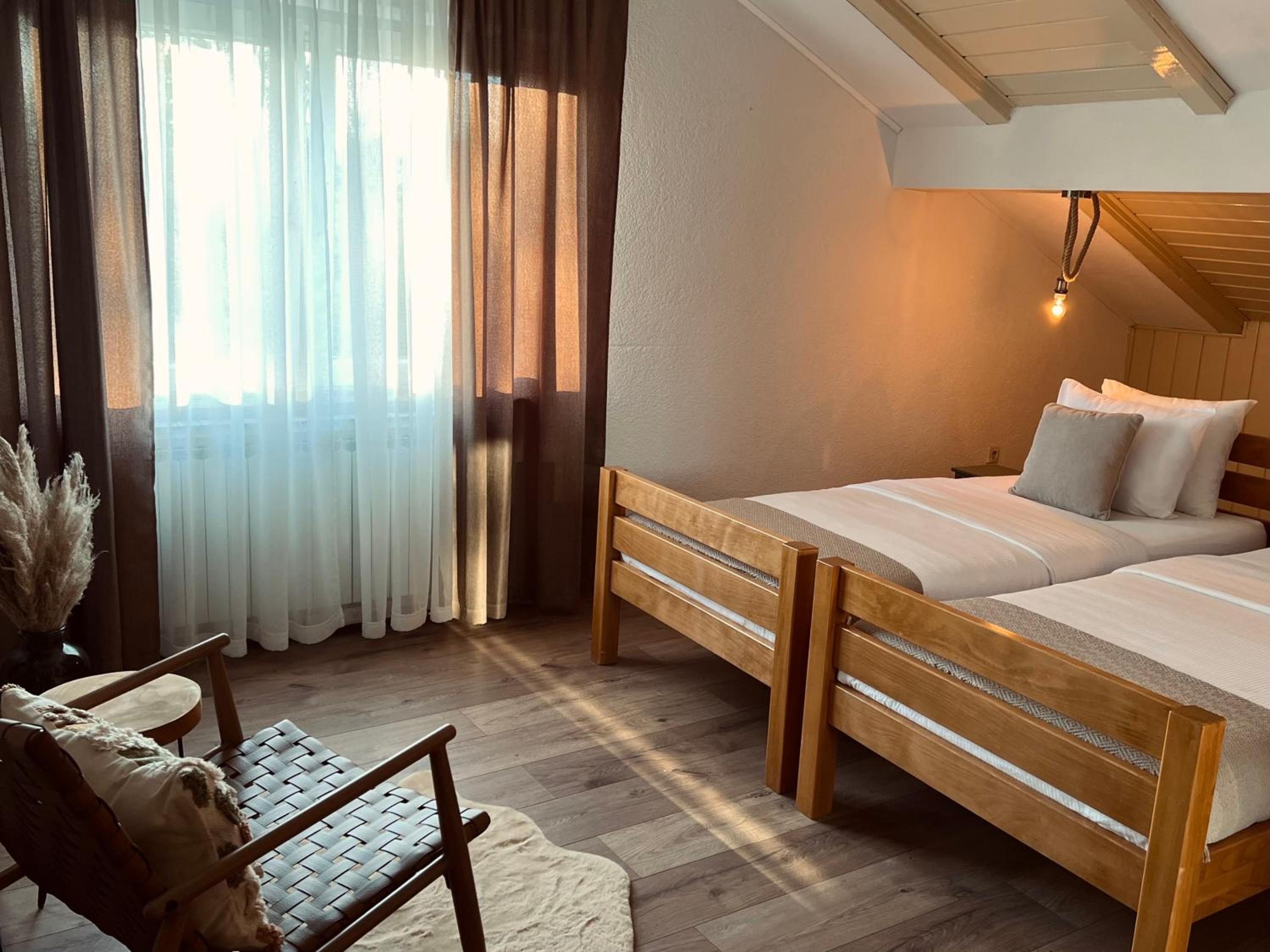 Double or Twin Room photo 2