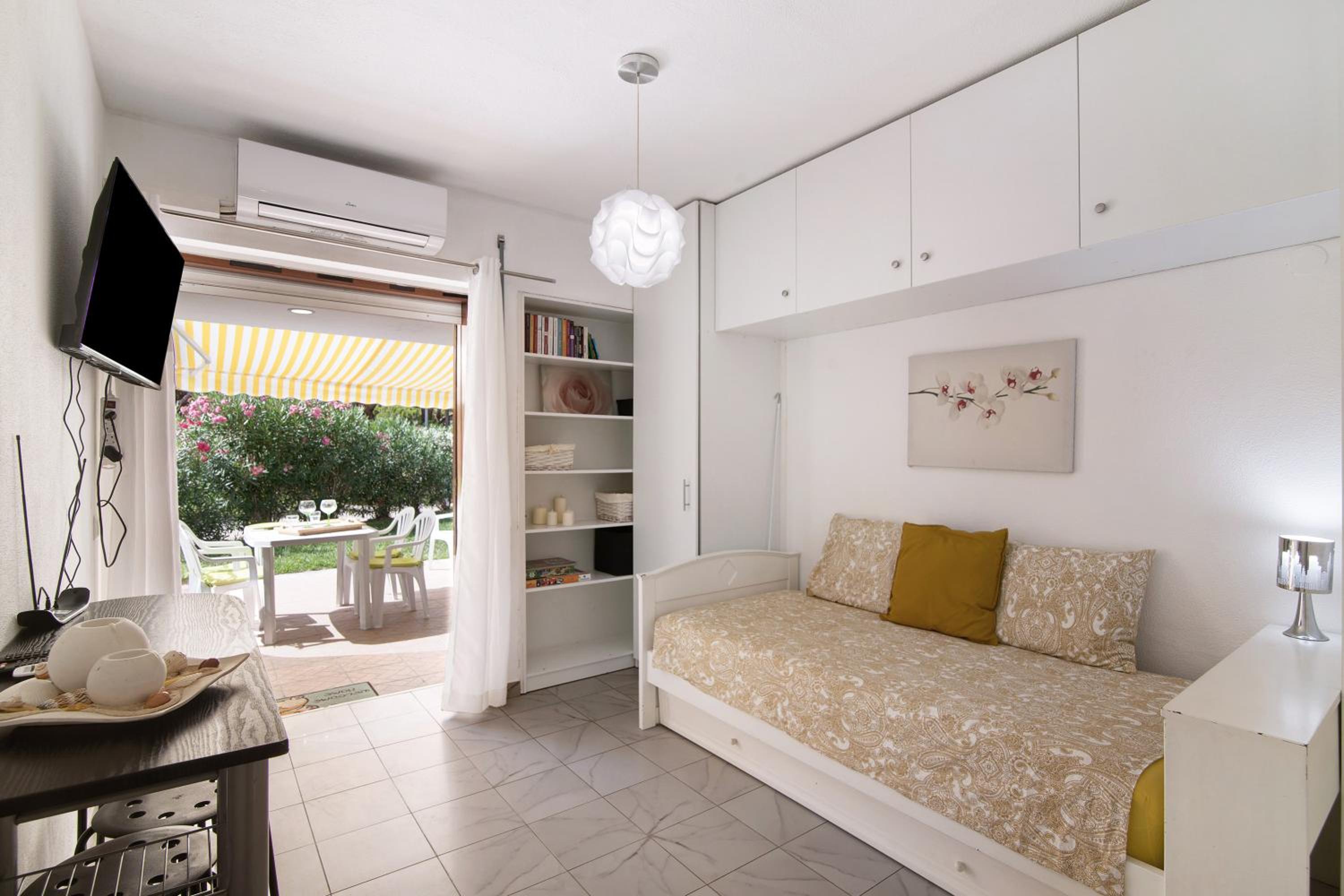 One-Bedroom House