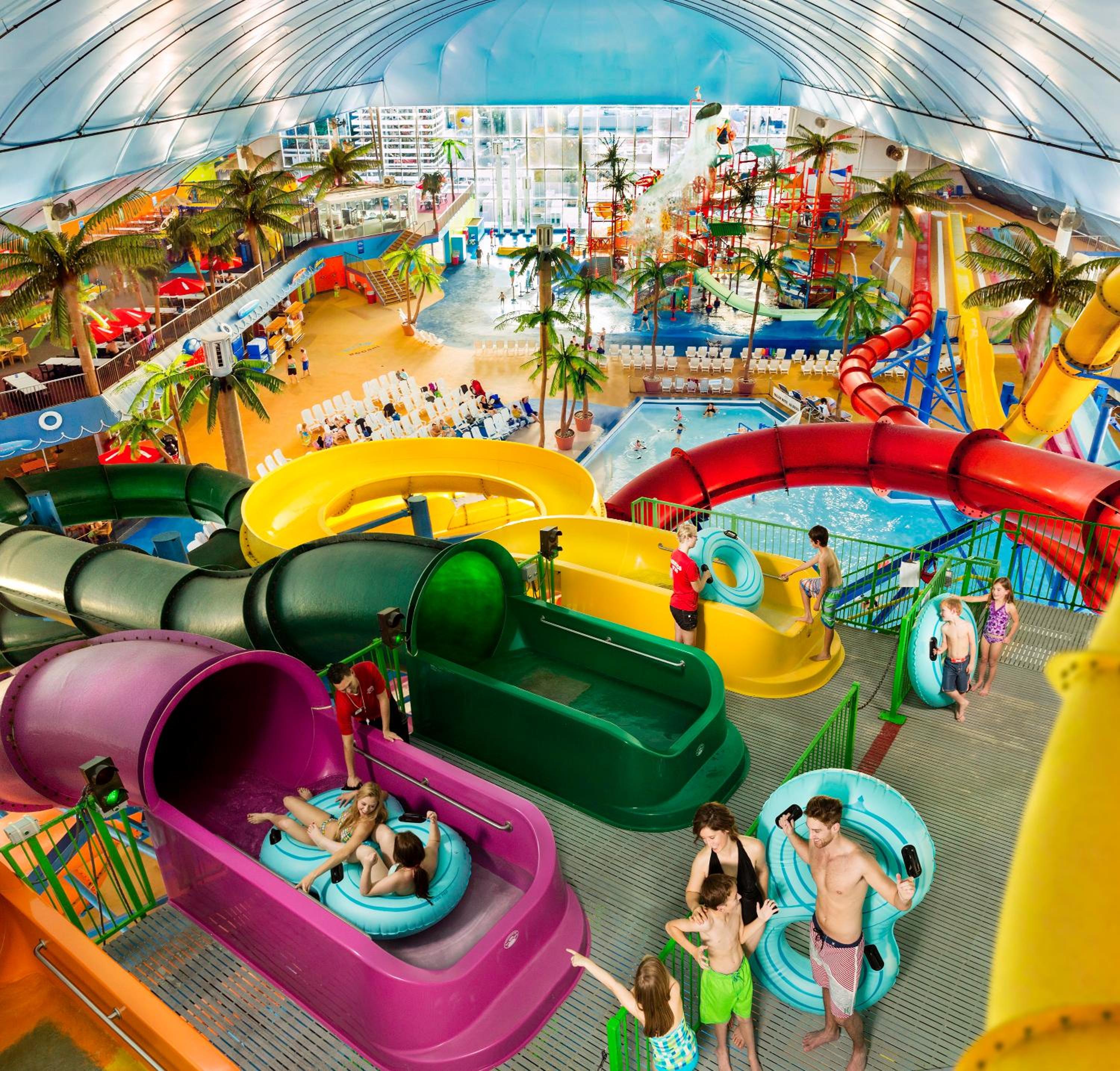Traditional Two Queen with 4 Waterpark Passes thumbnail 5