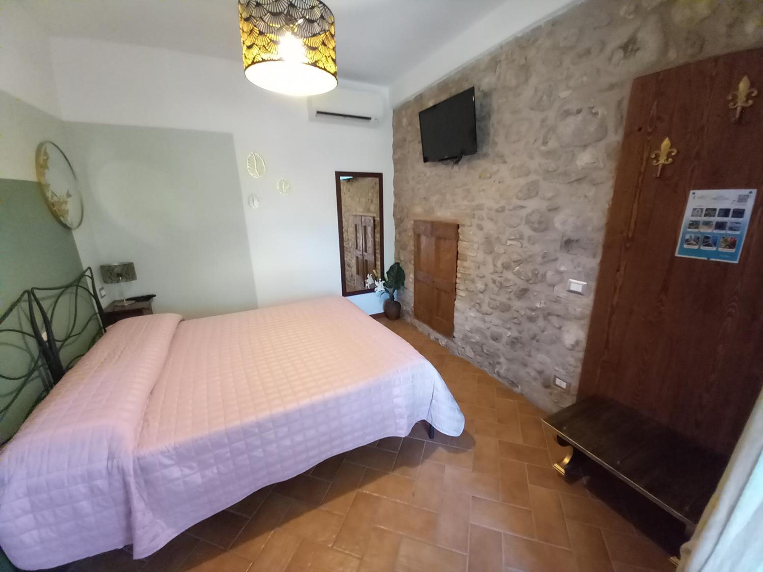 Double Room with Terrace - Photo 6