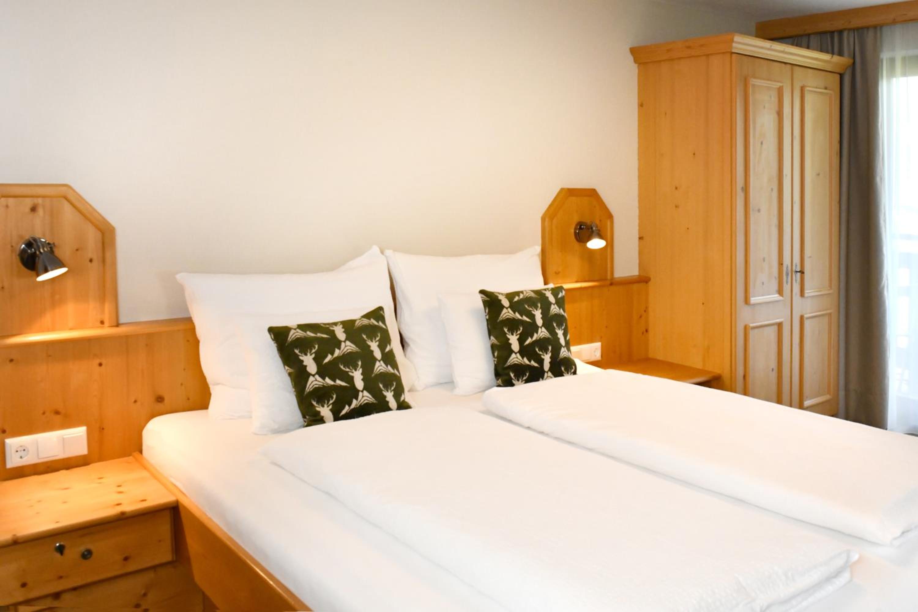 Basic Triple Room