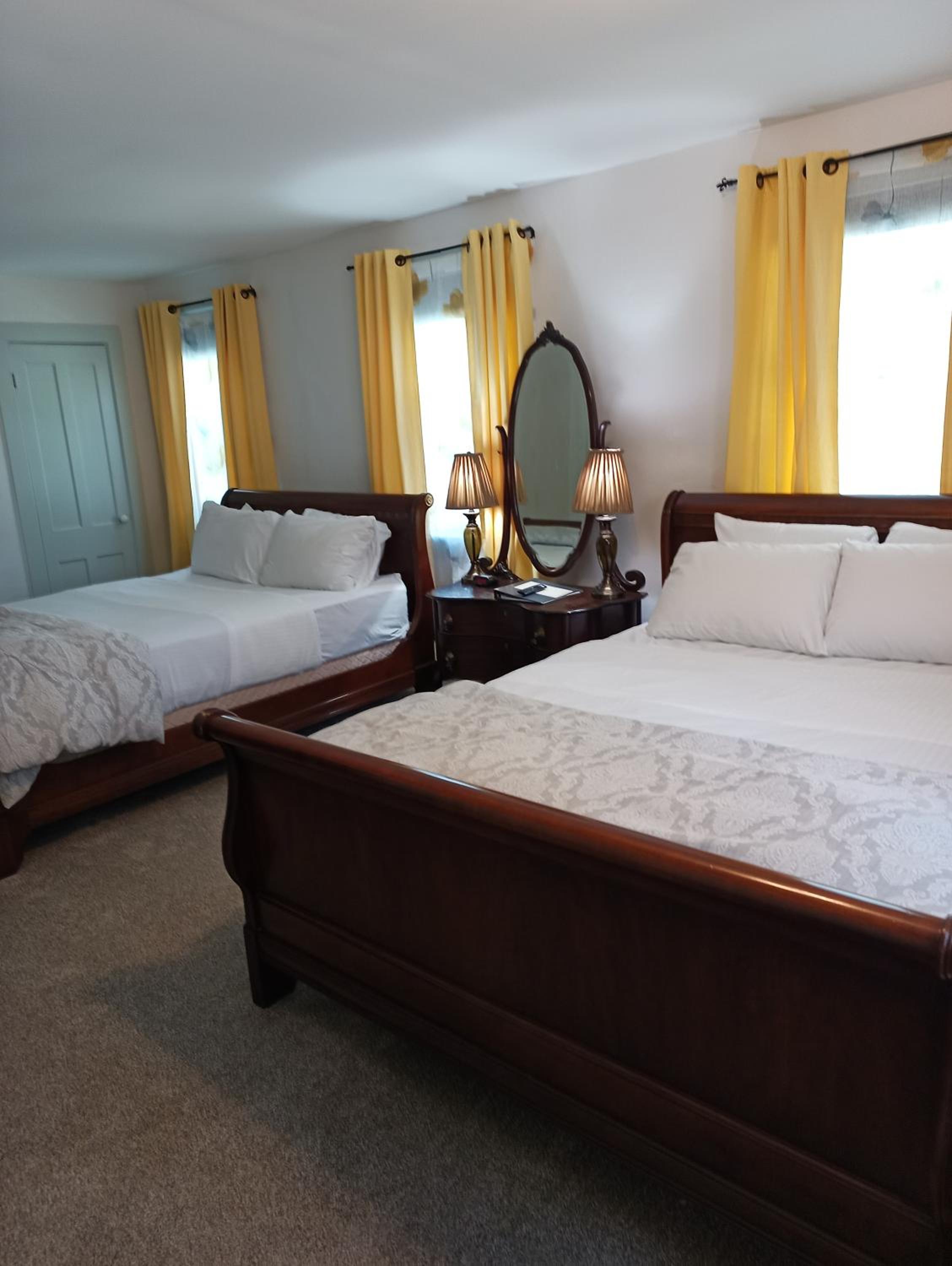 Queen Room