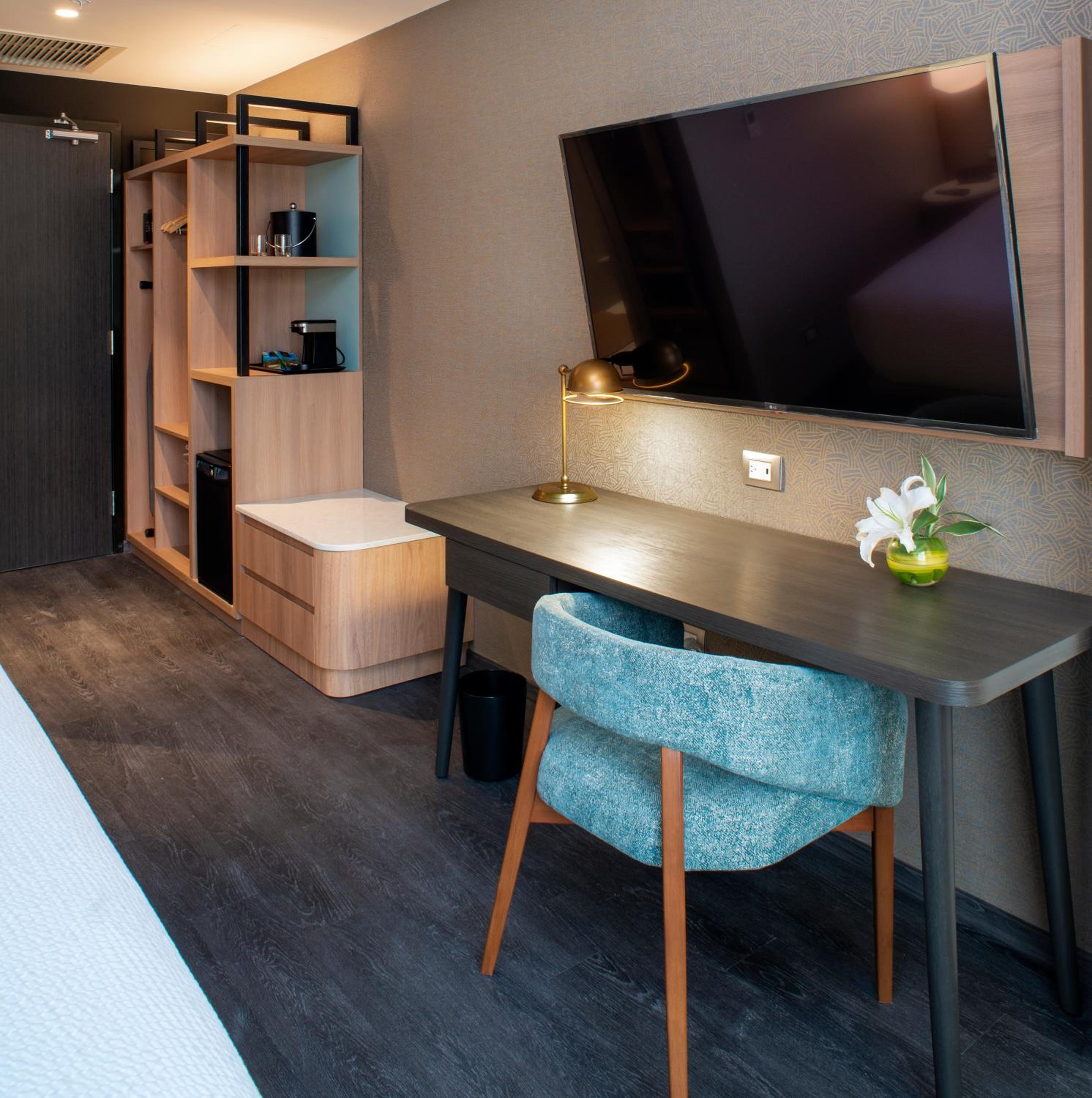 Guest Room, 1 King