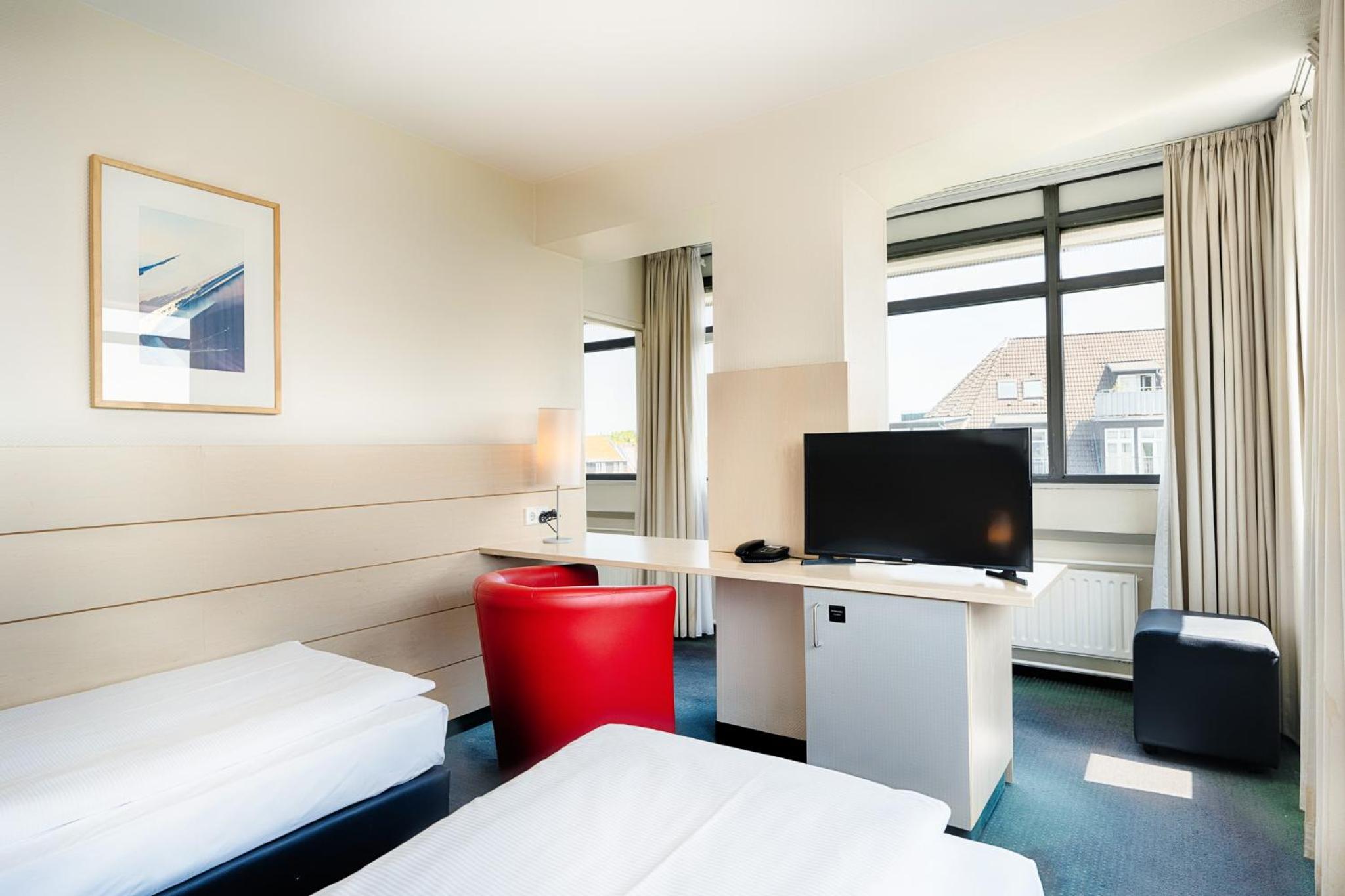 Superior Double or Twin Room photo 2