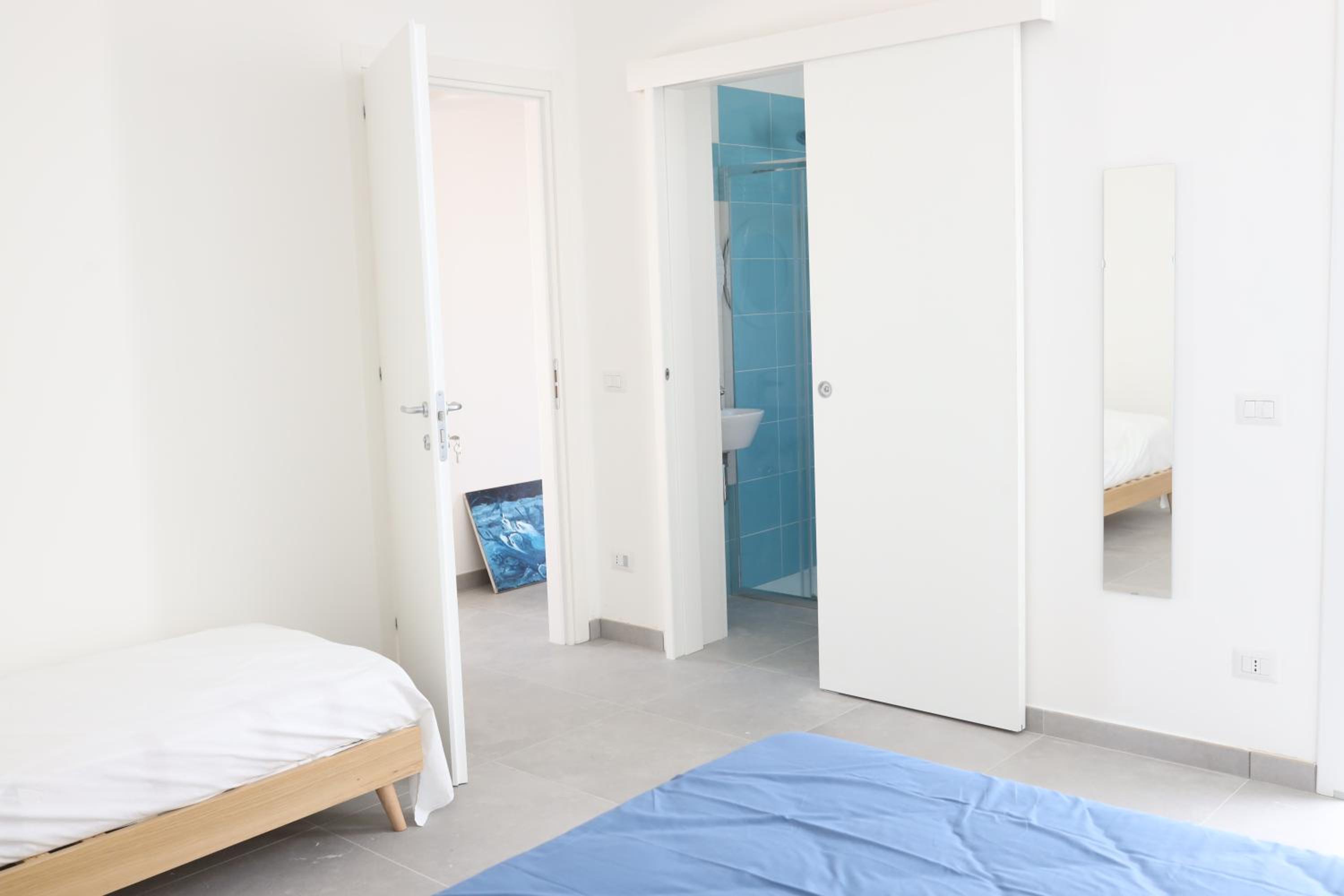 Three-Bedroom House photo 3
