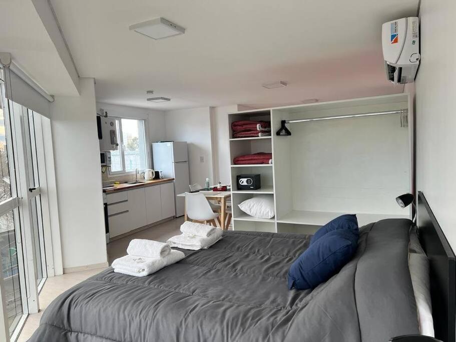 Studio Apartment photo 2