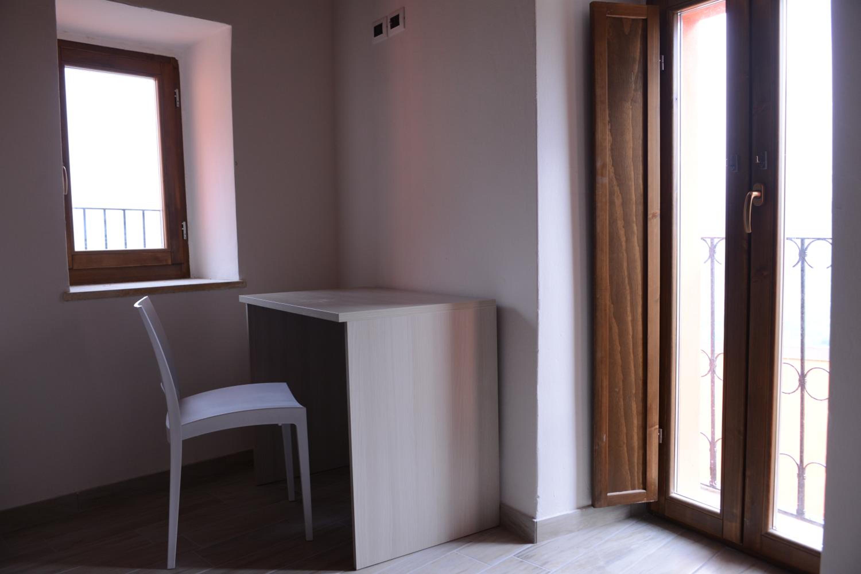 One-Bedroom House photo 1