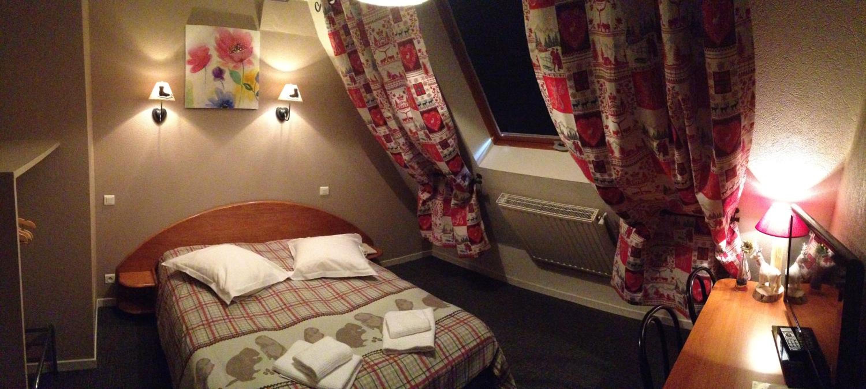 Budget Double Room - Photo 2