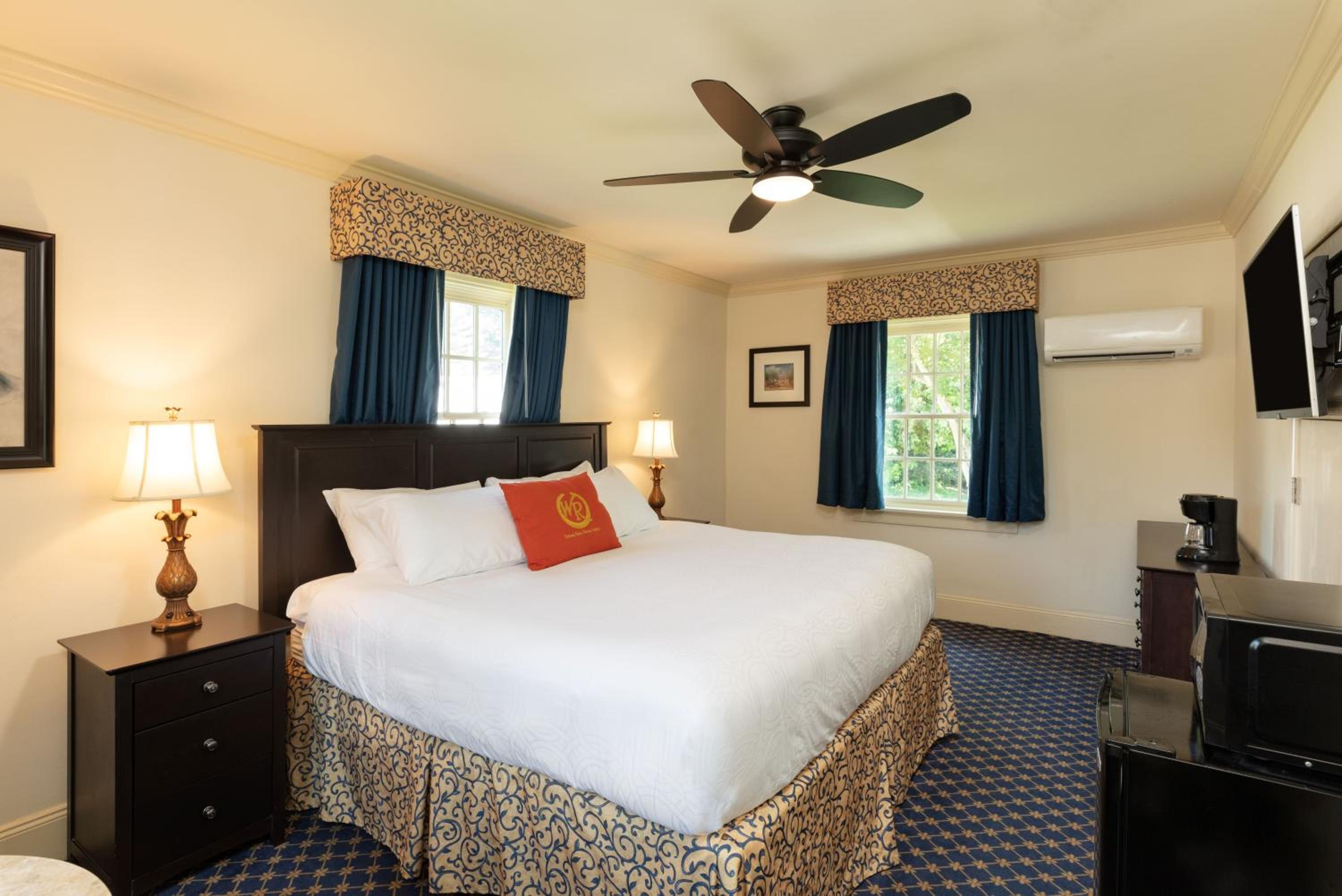 Colonial King Guestroom photo 2