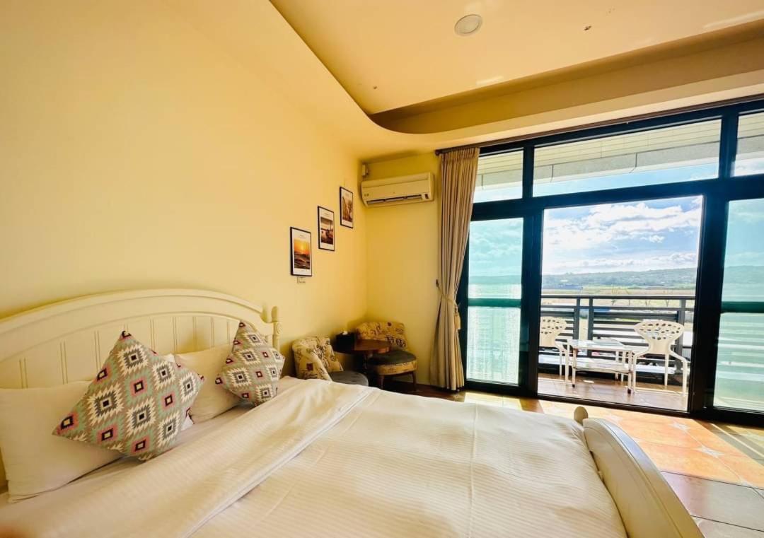 Double Room with View - Photo 6