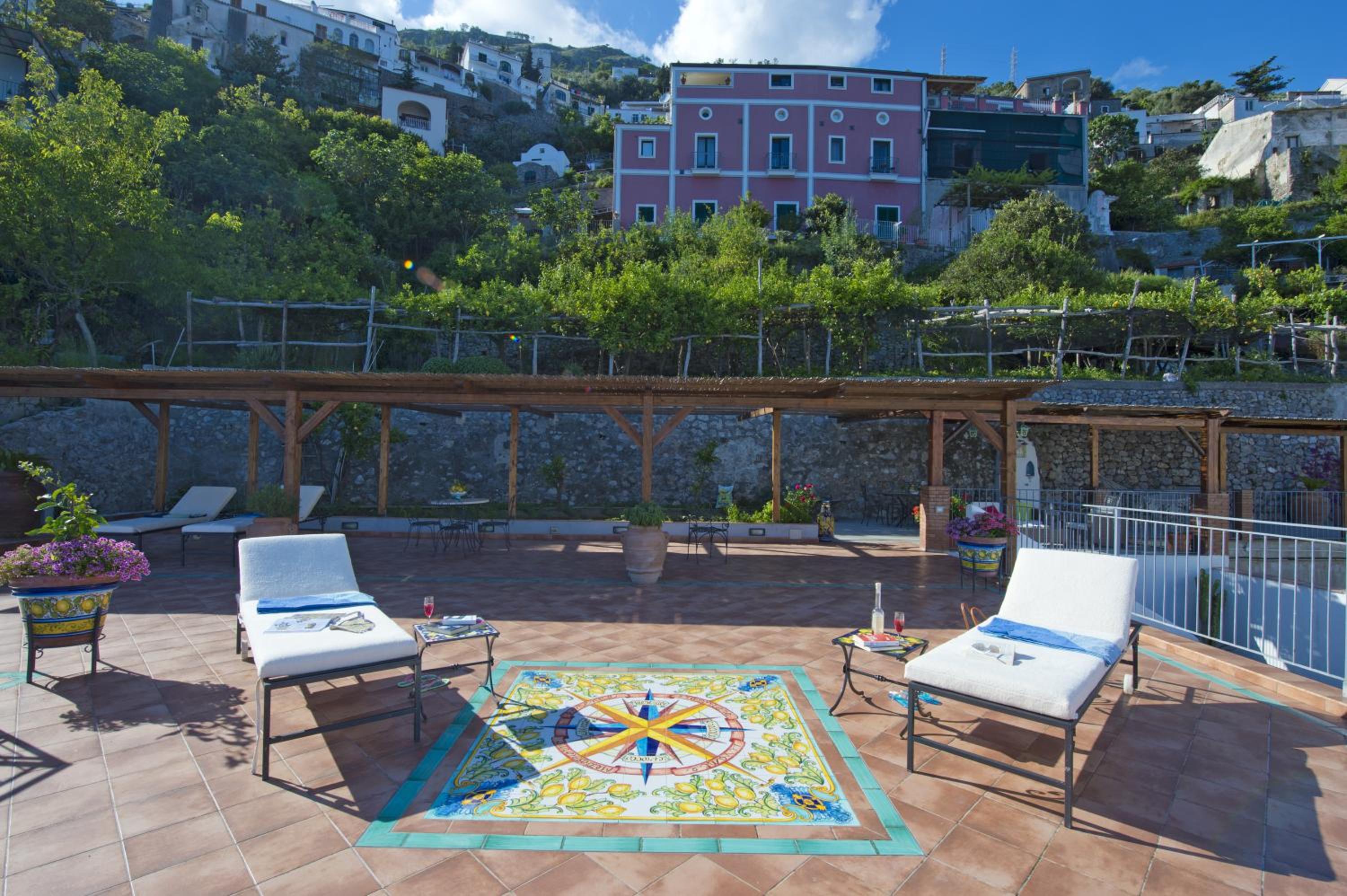 Apartment with Sea View and Sofa Bed (3 Adults) photo 2