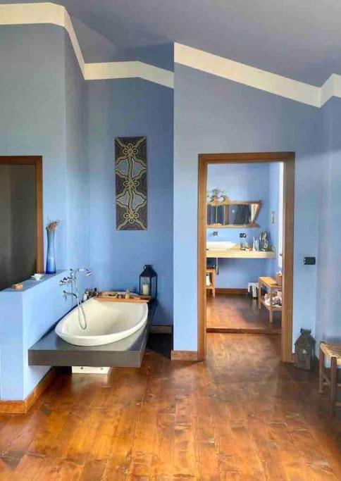 Villa photo 3