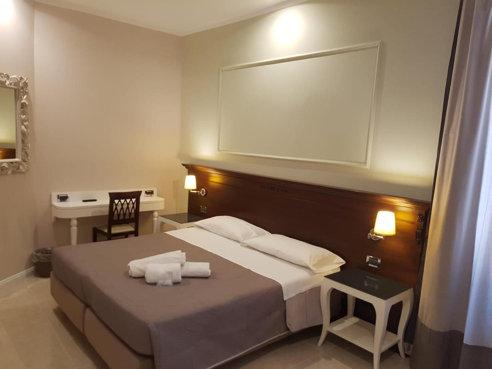 Deluxe King Room