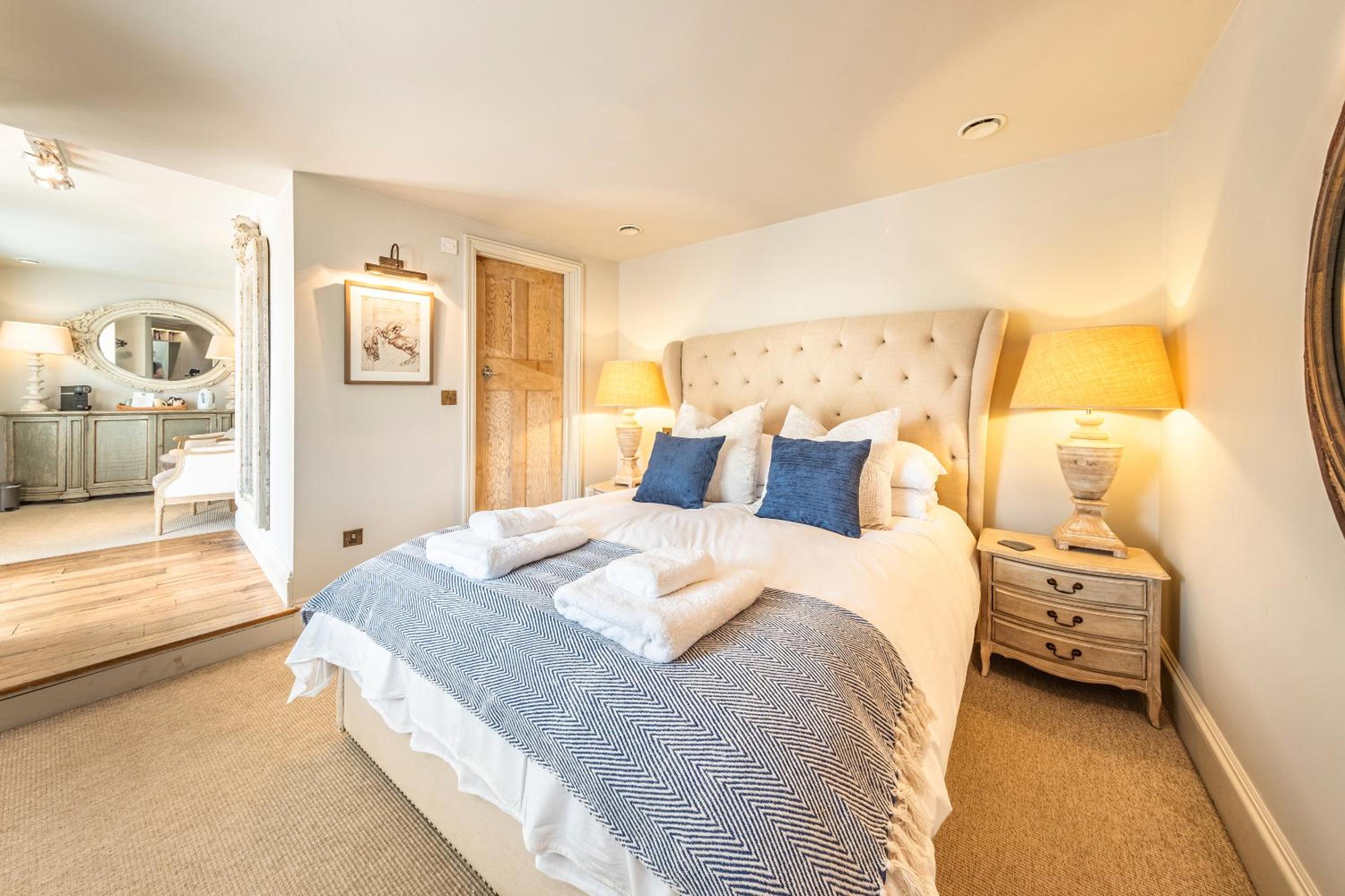 Deluxe King Room