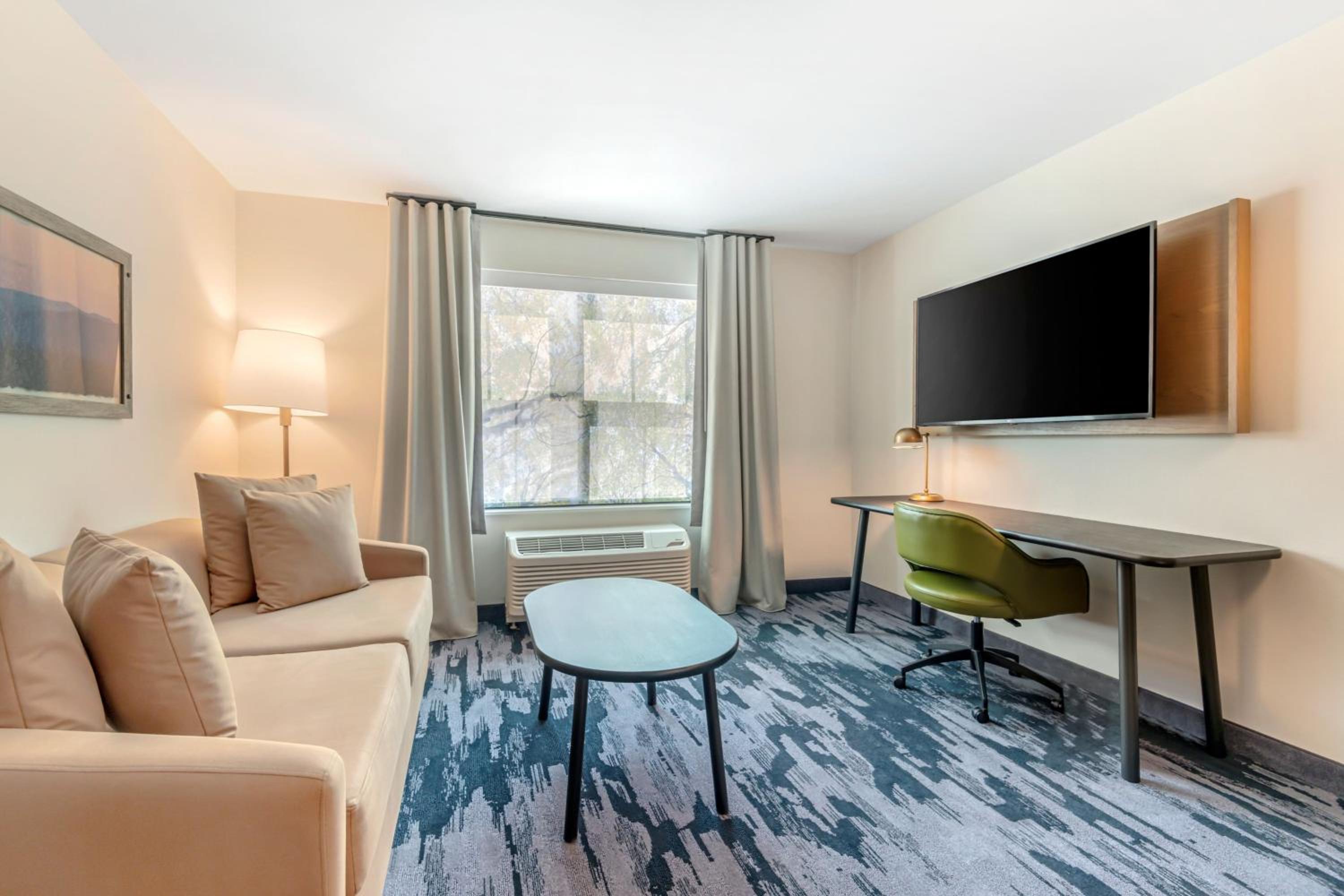 King Suite - Photo 1