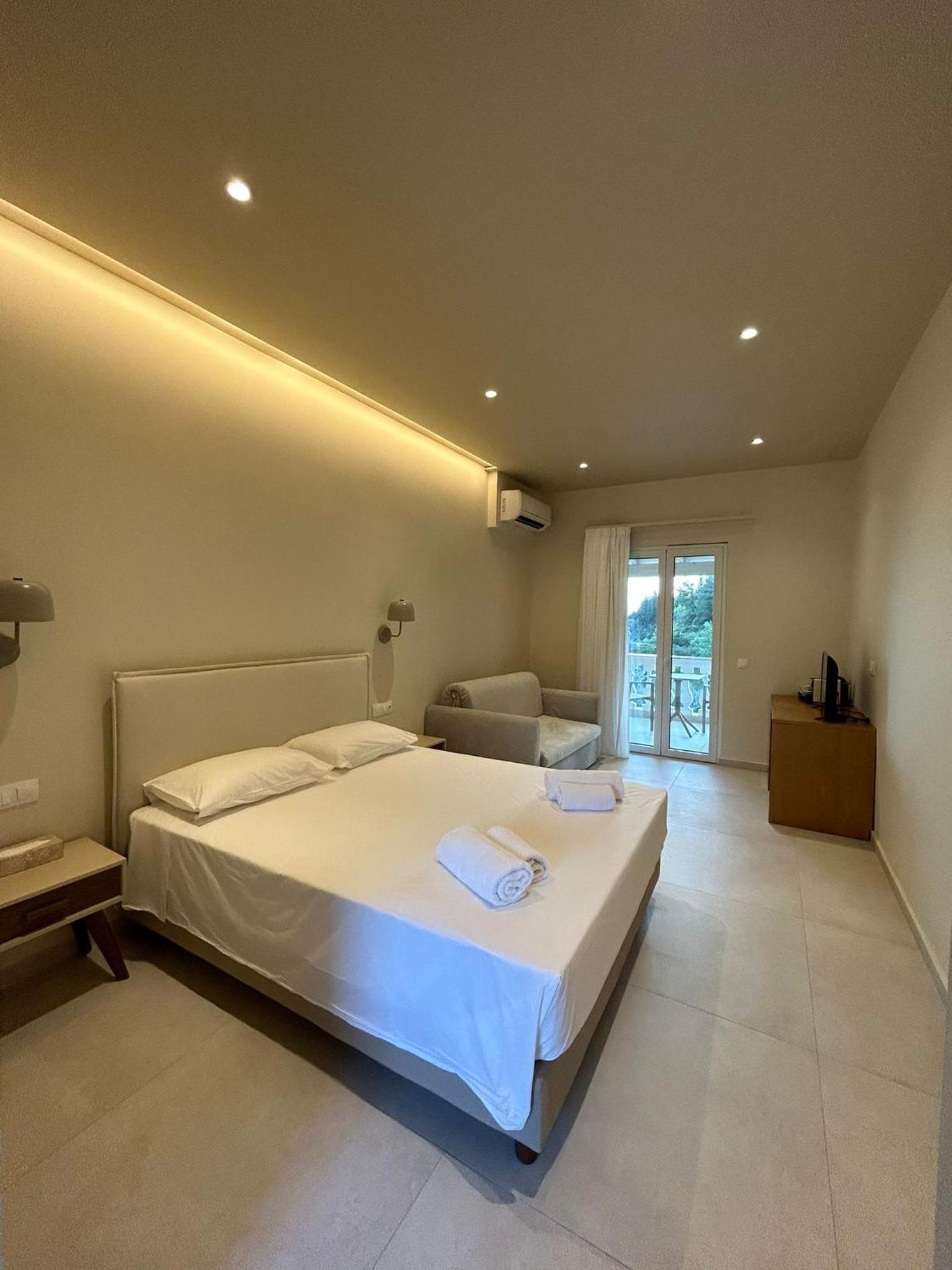Family Room with Sea View photo 1