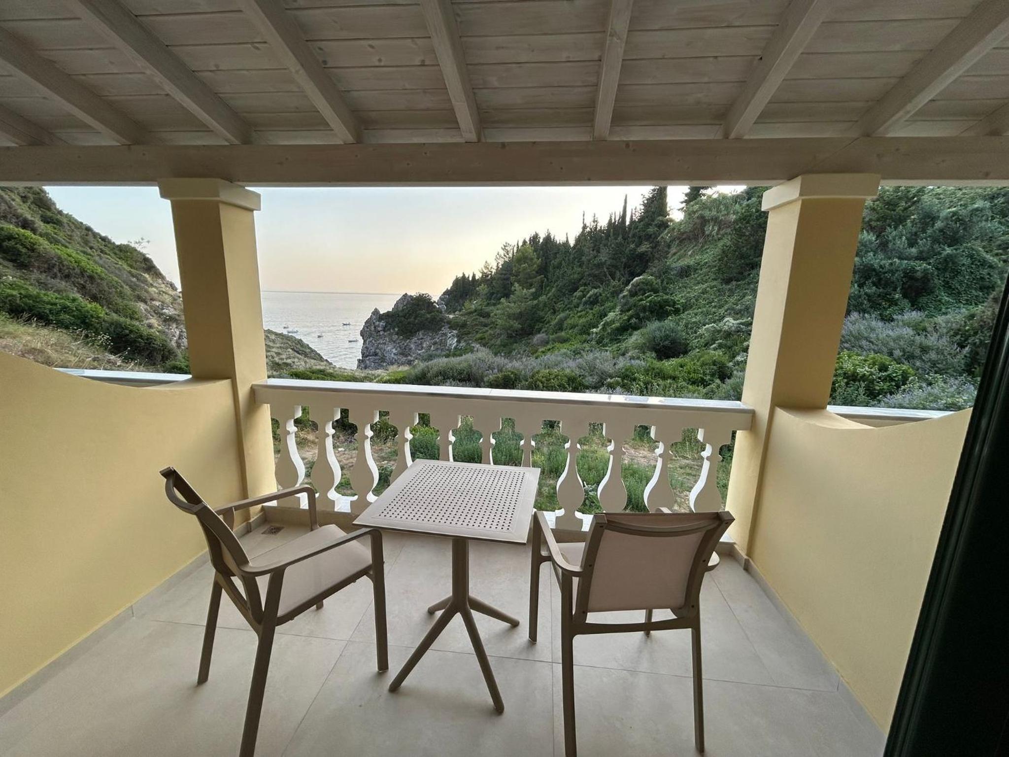 Family Room with Sea View photo 3