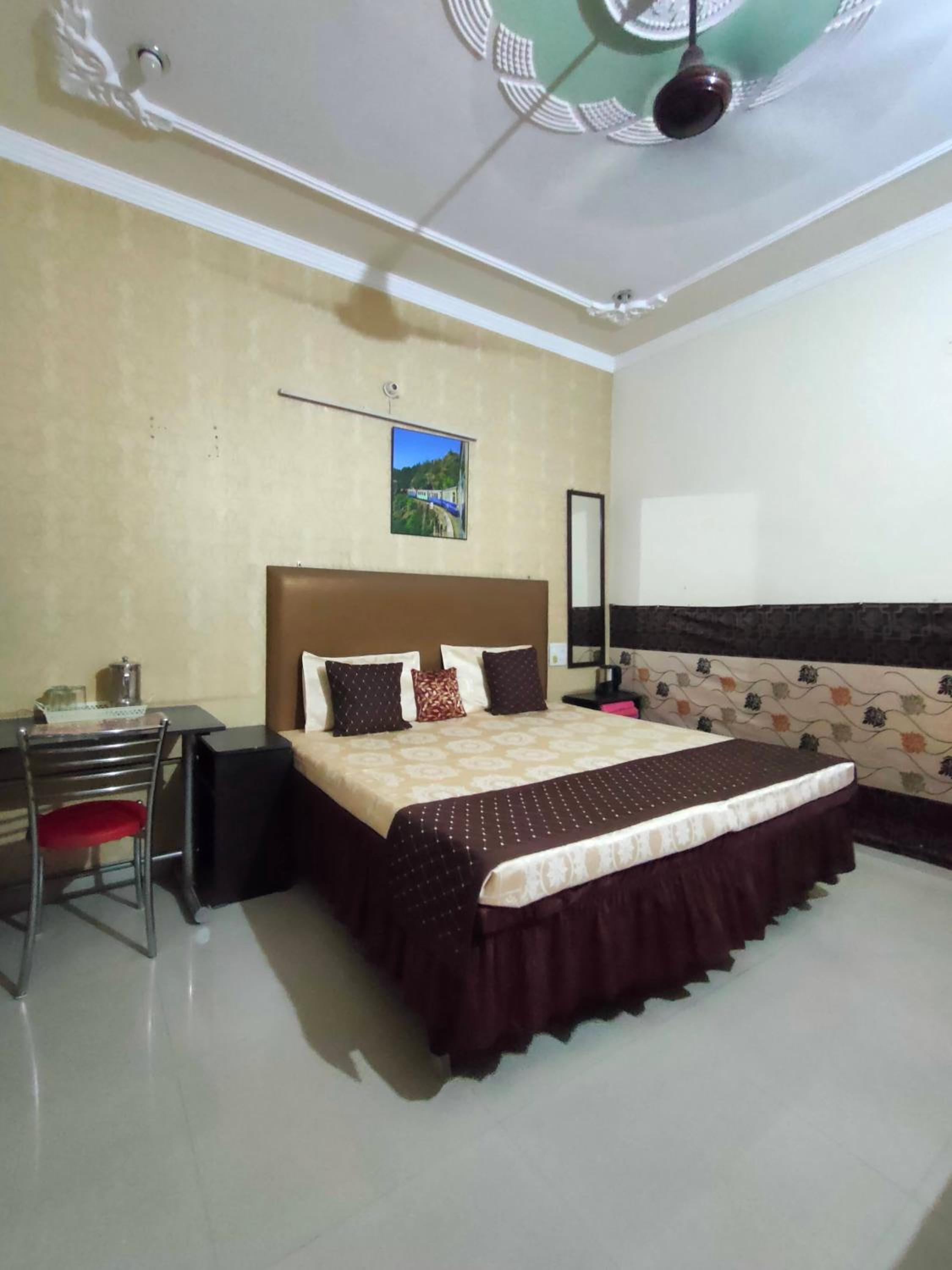 Comfort Triple Room
