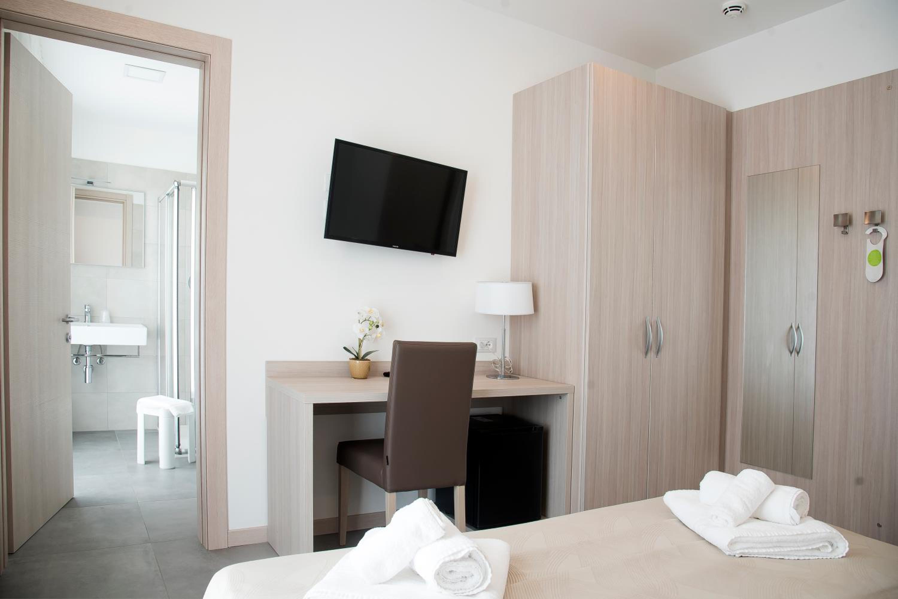 Comfort Triple Room photo 3