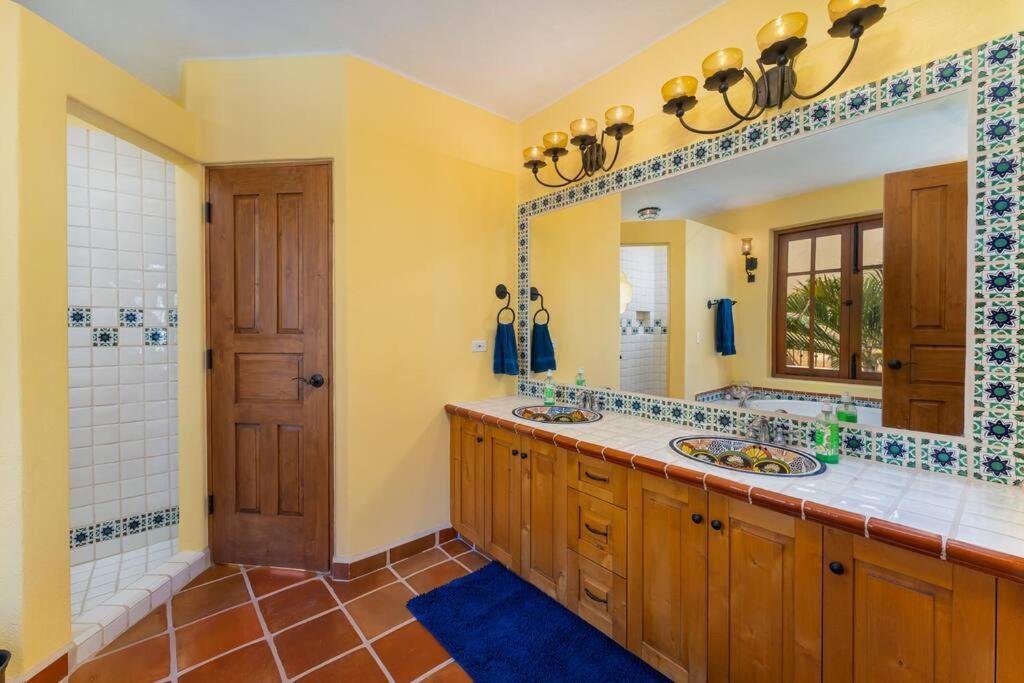Two-Bedroom House photo 3