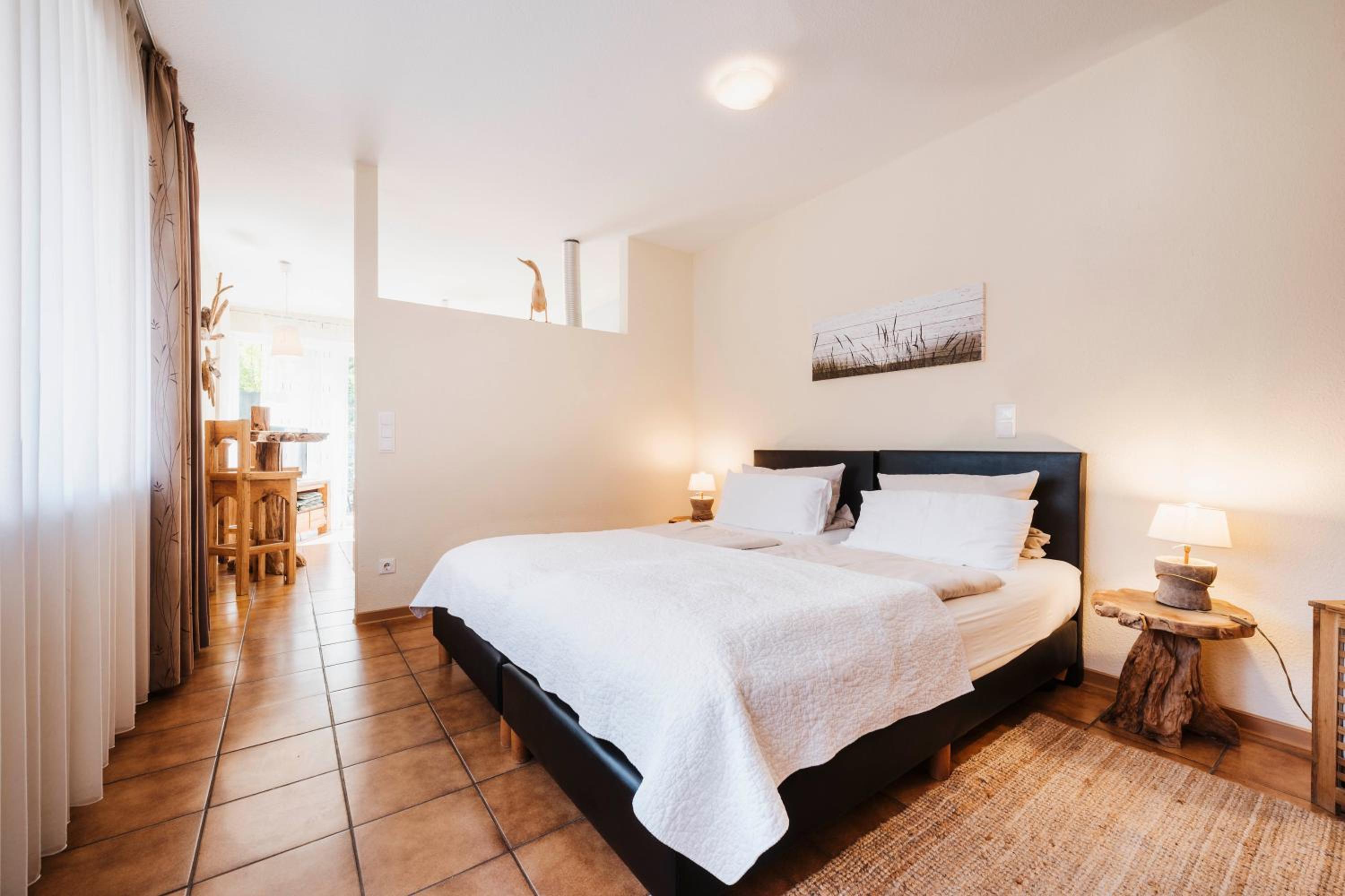 Studio Apartment photo 1